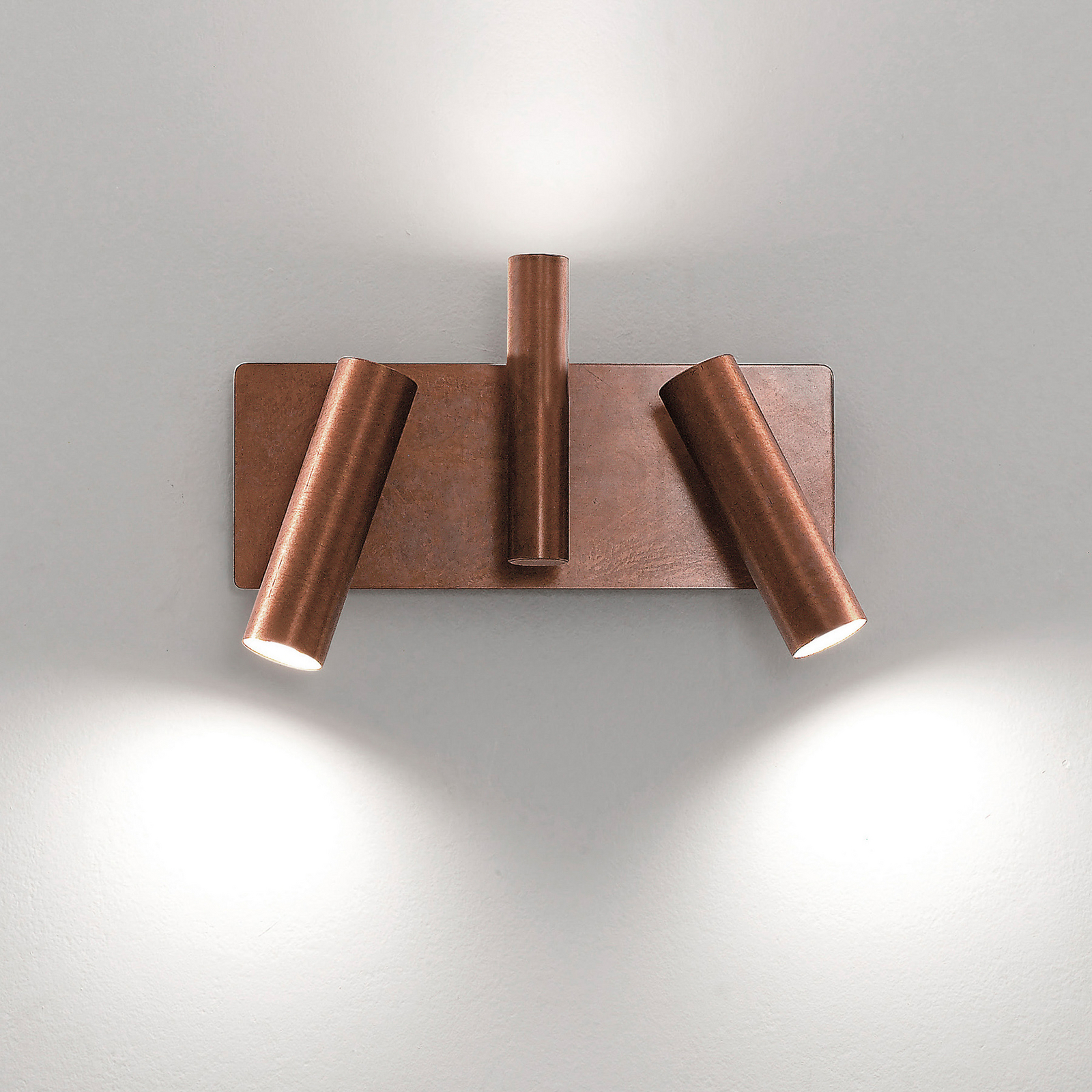 Vegglampe 7542, brunert tre, 3 lyskilder, GU10 & GU4