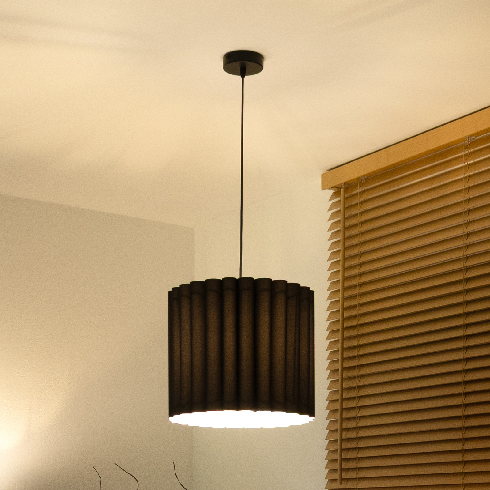 Aria pendant light, black, microfibre, E27