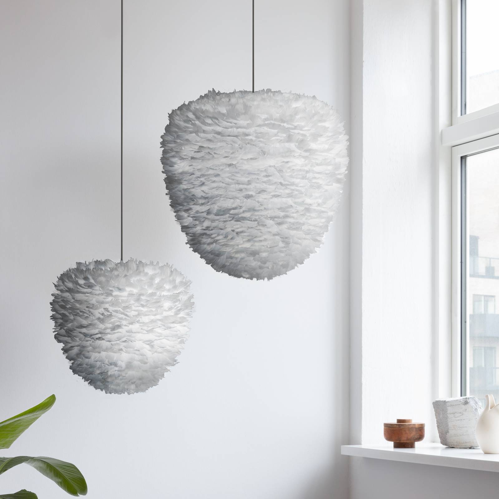 UMAGE Eos Evia medium lampa wisząca jasnoszara/biała