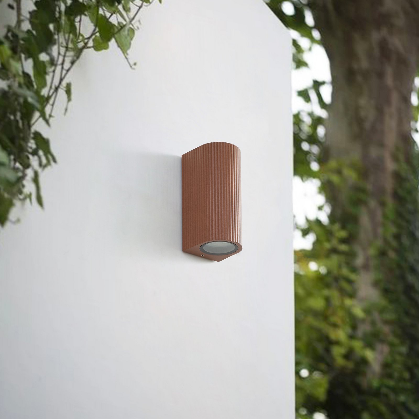 Lindby ulkoseinävalaisin Aluvo, ruoste, 16 cm, IP65, aallotettu