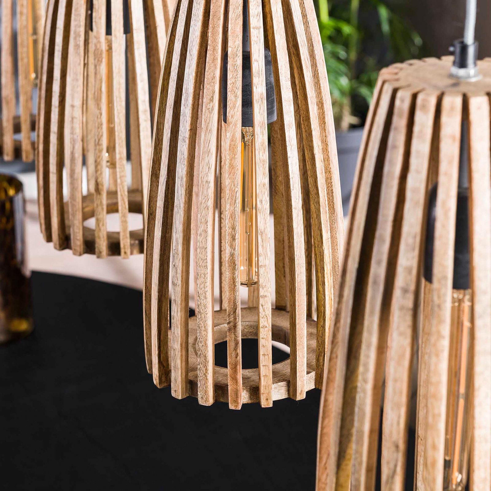Großbergen viseća svjetiljka izrađena od drva manga s četiri žarulje