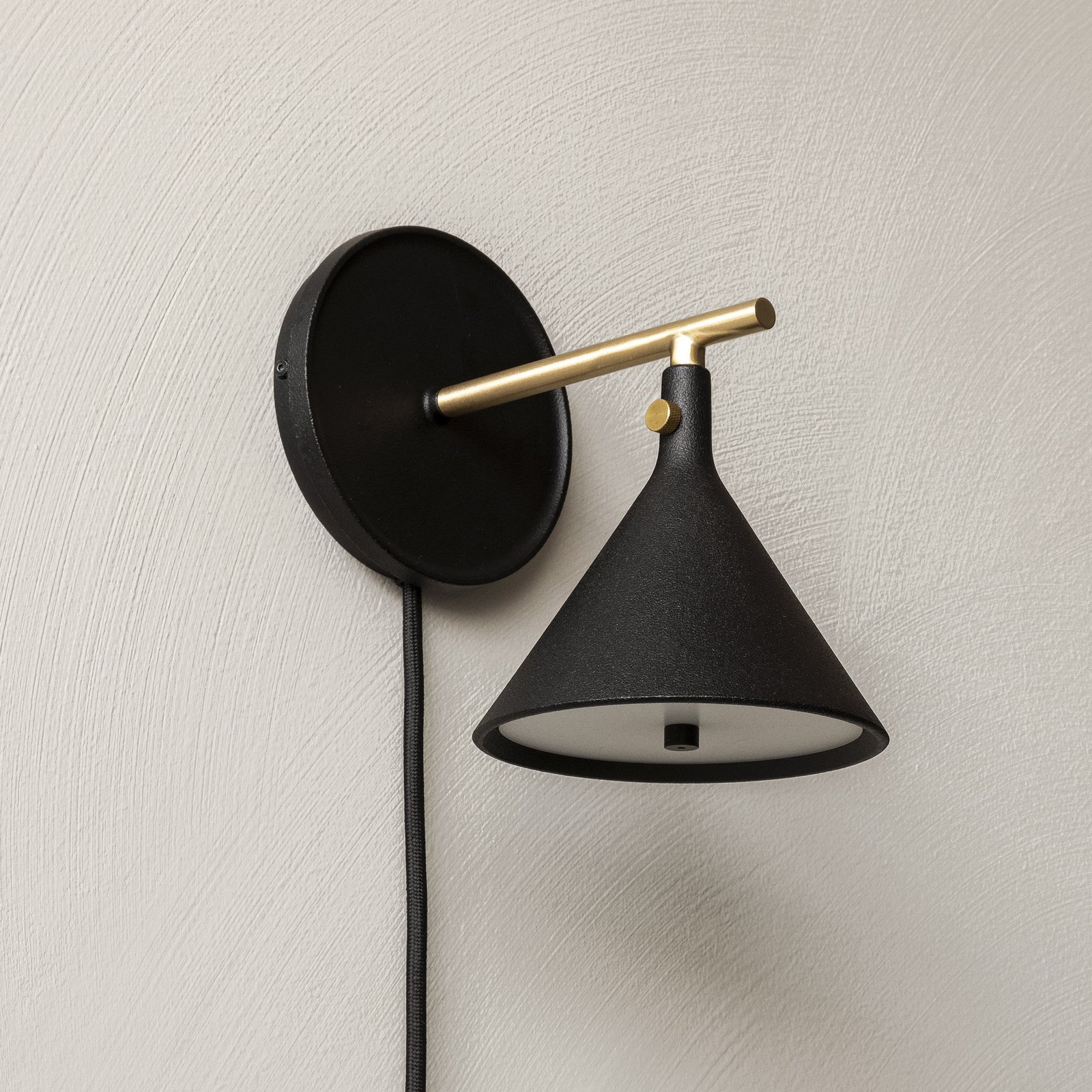 Cast Sconce Vegglampe IP44 Svart - Audo Copenhagen
