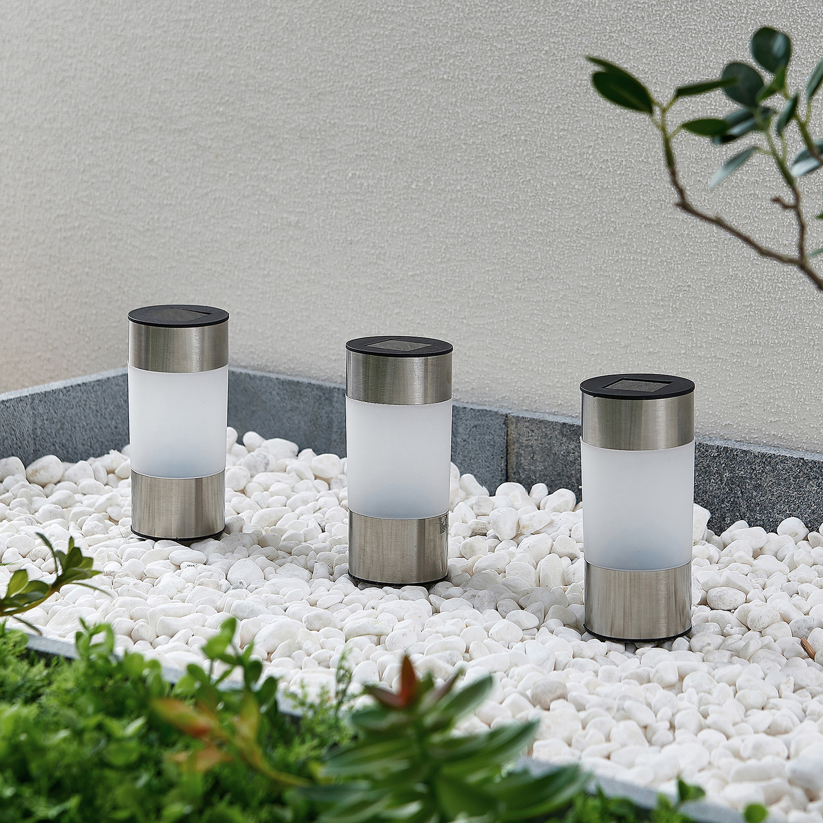 Lindby Jocob LED-Solarleuchte m. Erdspieß, 3er-Set