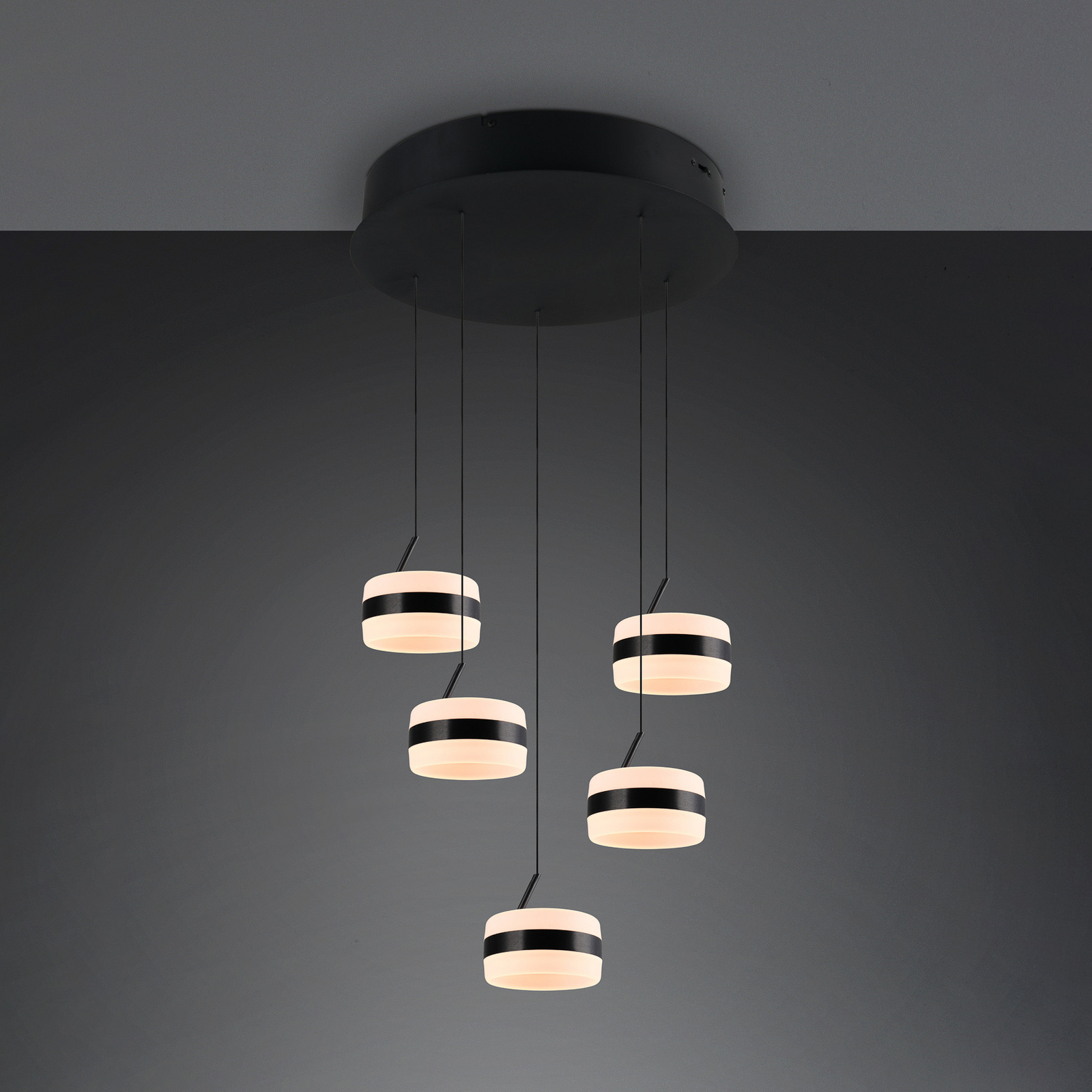 Candeeiro suspenso LED Dios, preto, Ø 45 cm, CCT, 5 lâmpadas. Candeeiro suspenso LED Dios, preto, Ø 45 cm, CCT, 5 lâmpadas.