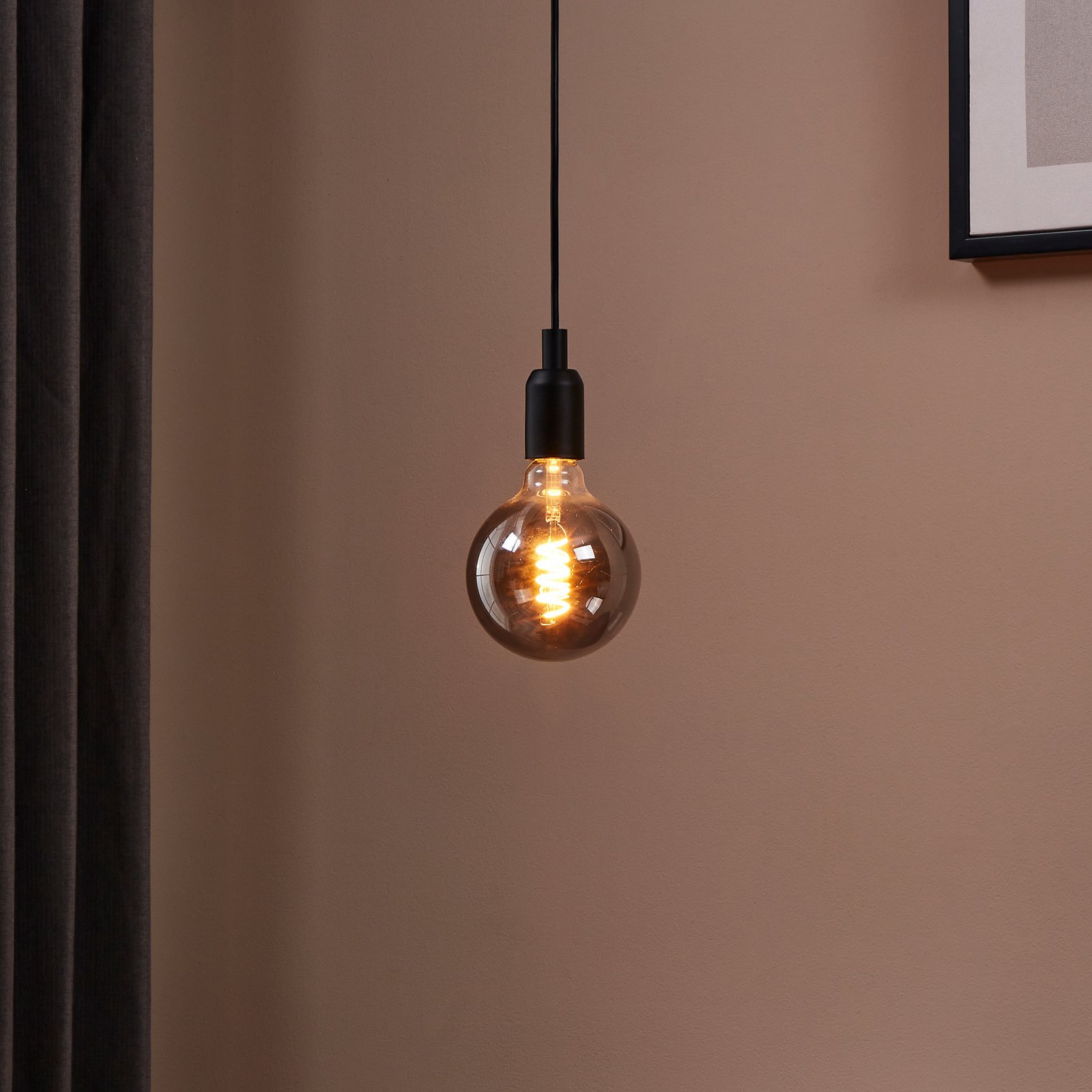 LED-Globe E27 G125 4W Filament schwarz-transparent