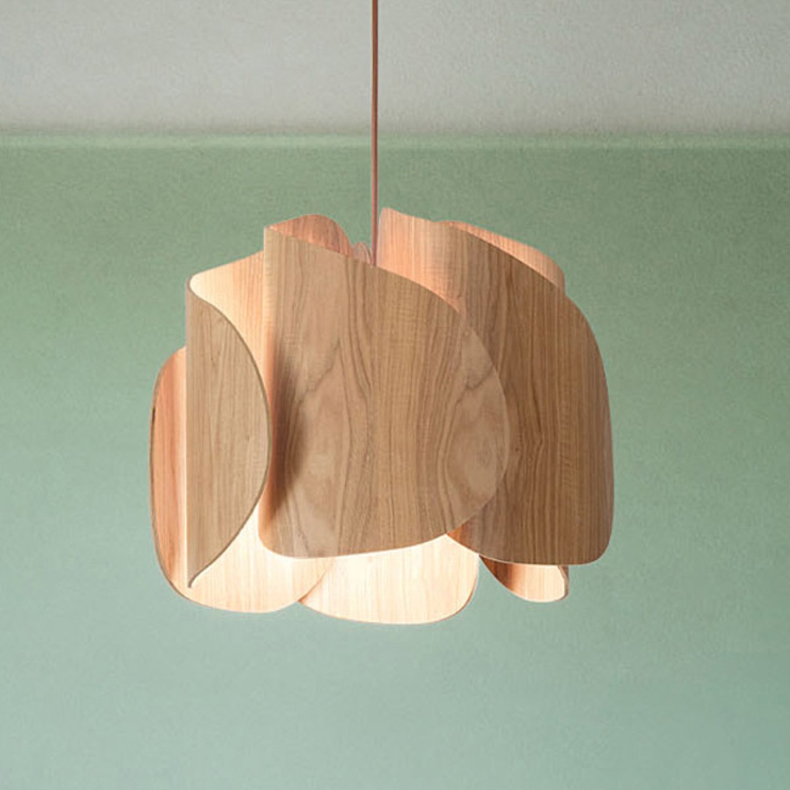 Hanging light Pevero in ash wood, curved shape