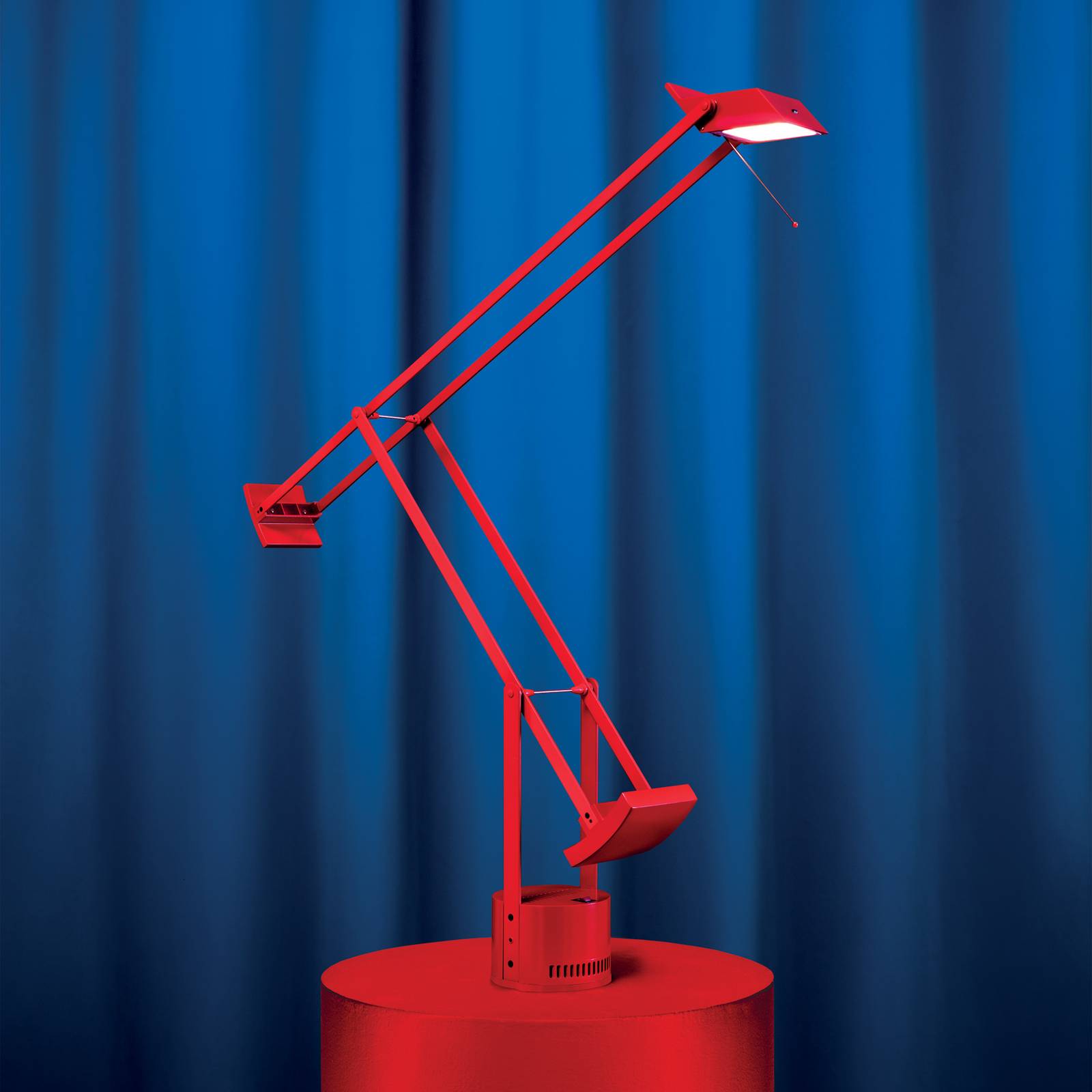 Artemide Tizio lampe à poser designer LED rouge