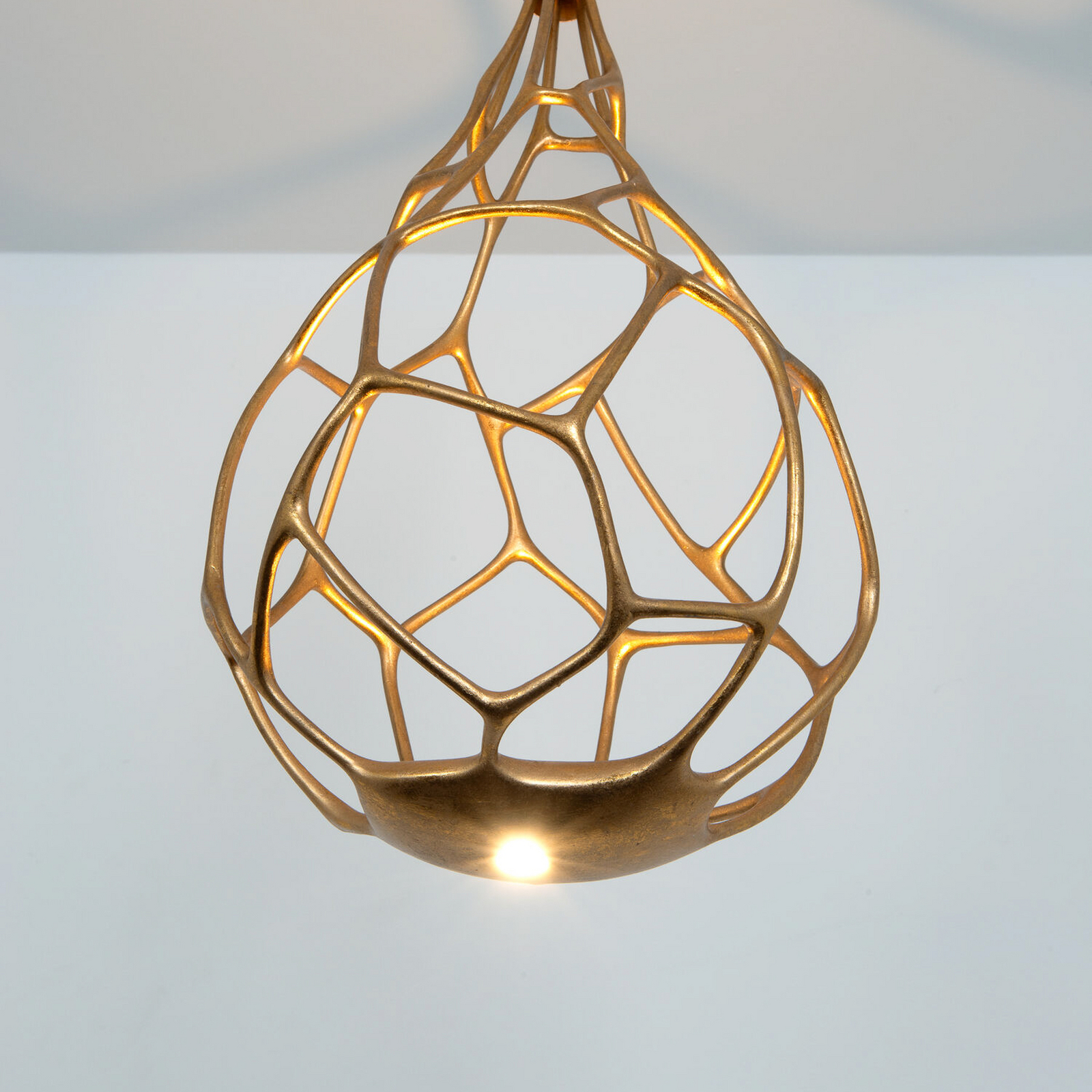 LED hanglamp GOCILUME, goudkleurig, Ø 30 cm, metaal, dimbaar