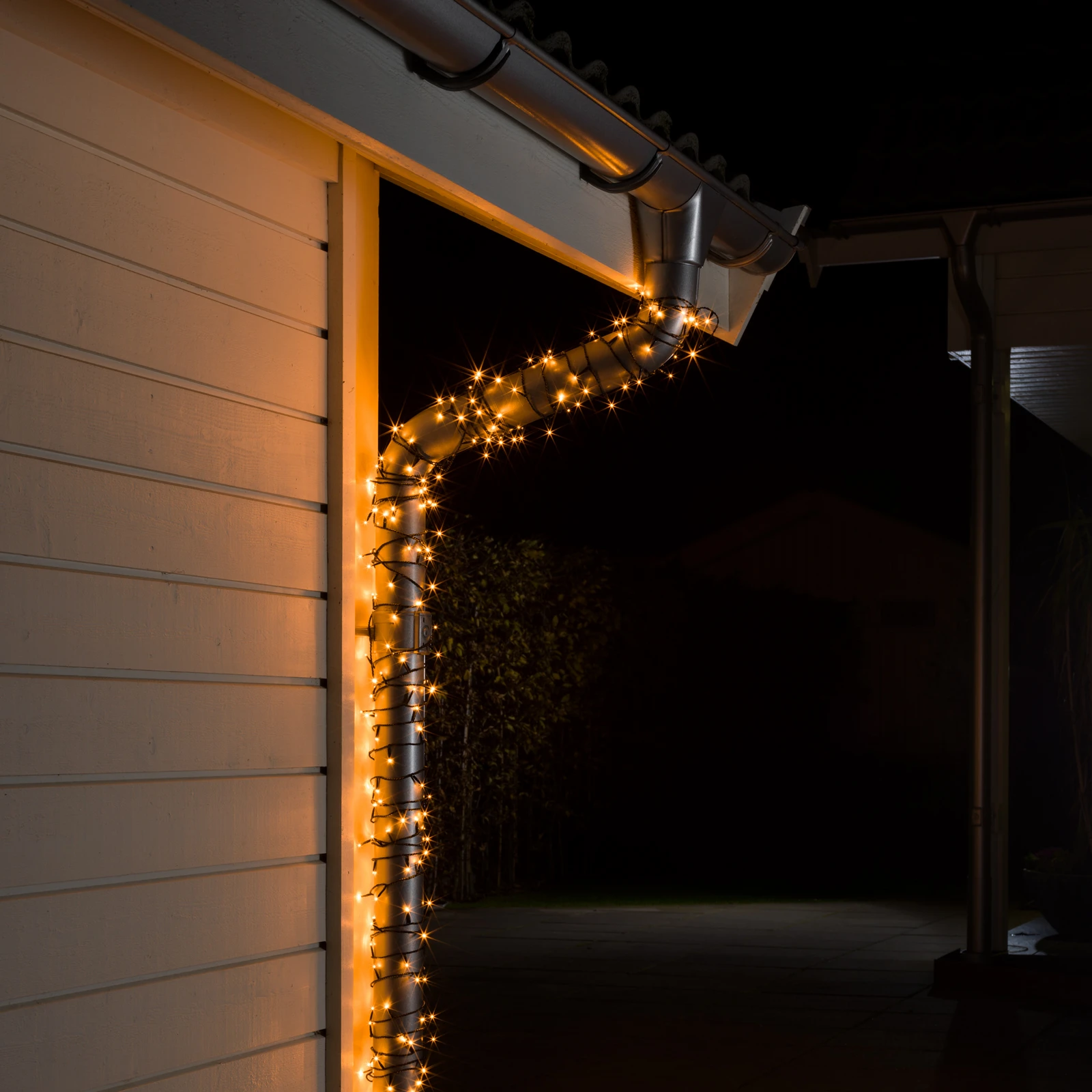 LED-Lichterkette außen 200-fl. schwarz/bernstein