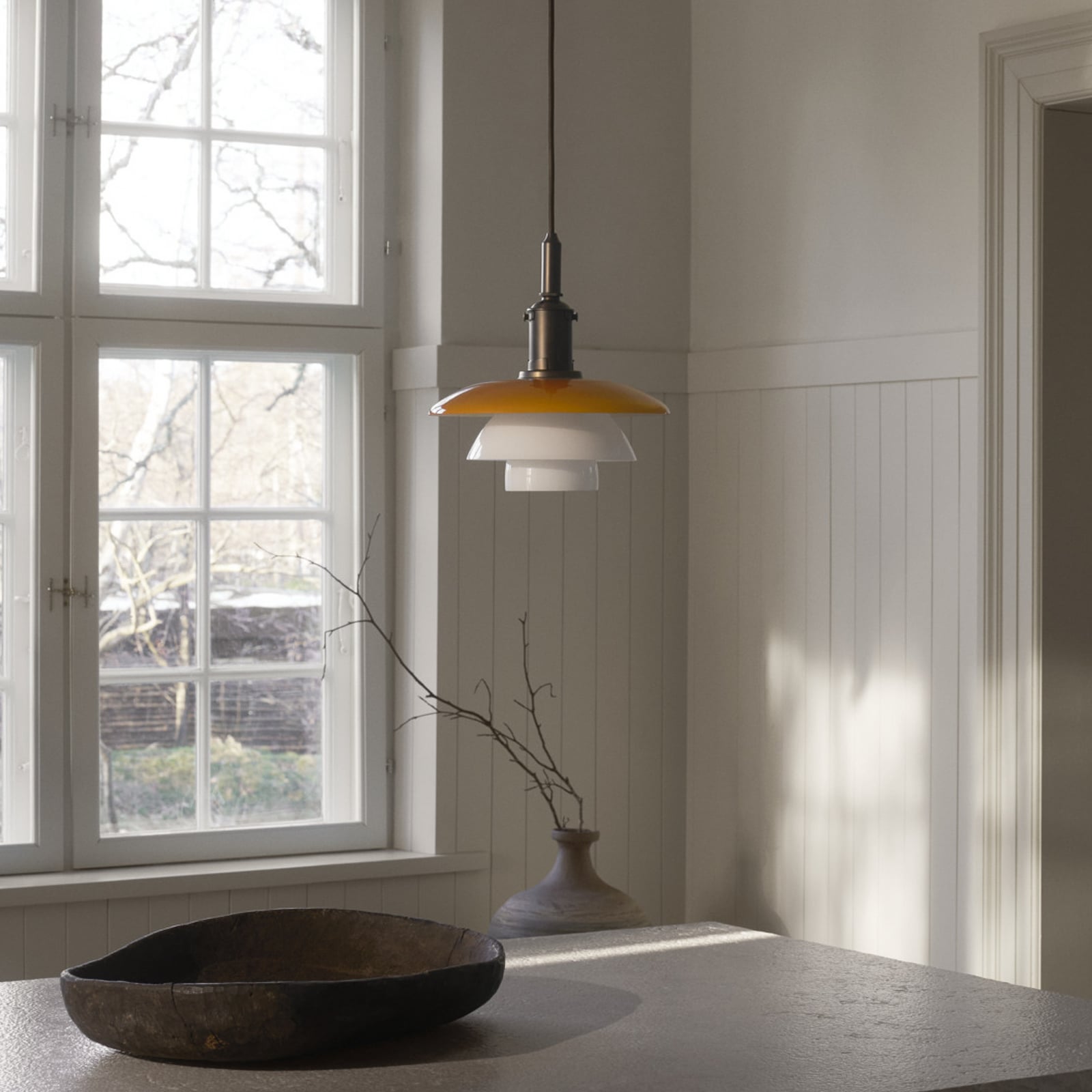 Louis Poulsen Lampada a sospensione PH 3/3 Centenary ambra/bianco Ø 28 cm Louis Poulsen Lampada a sospensione PH 3/3 Centenary ambra/bianco Ø 28 cm
