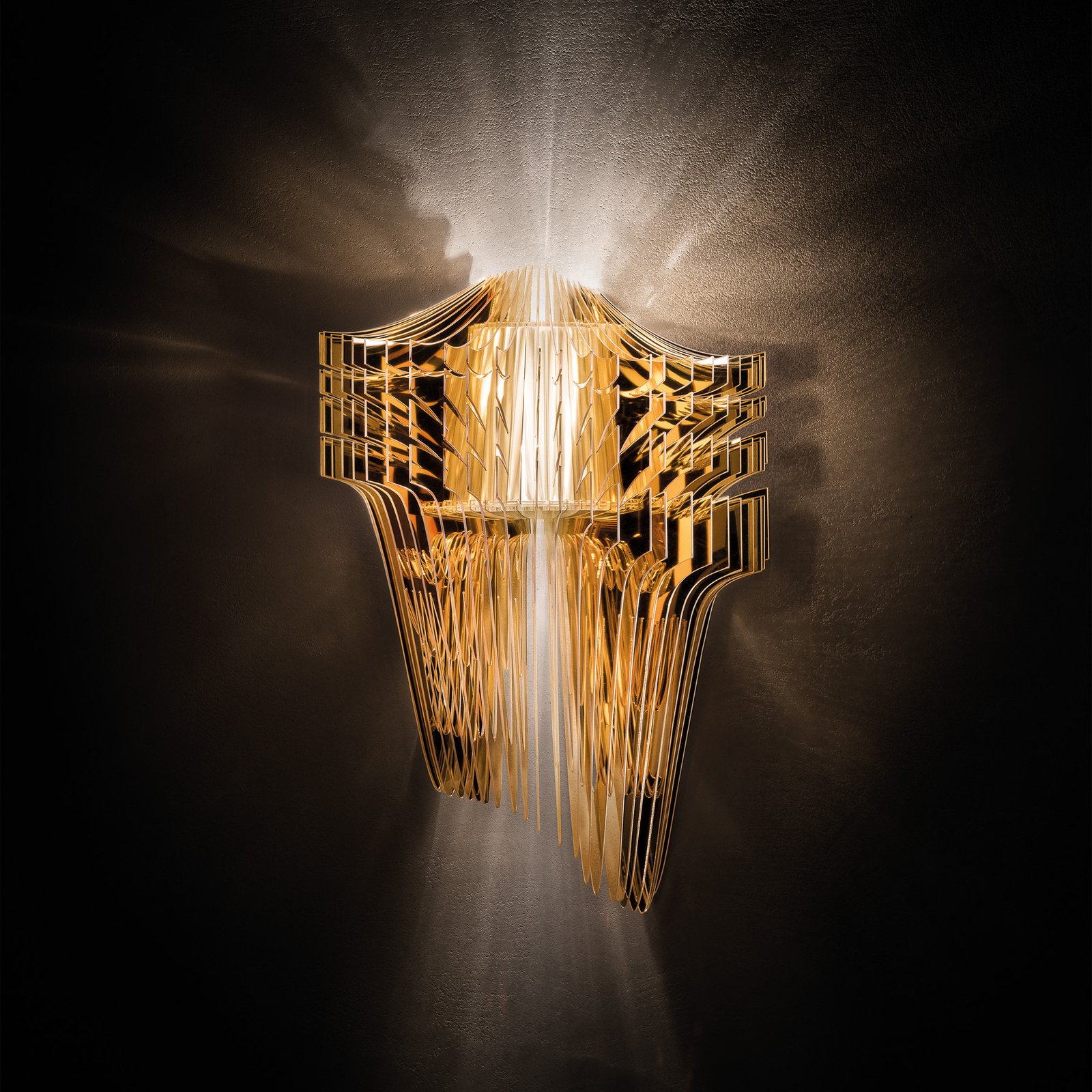 Slamp Aria dizajnérske nástenné svetlo, zlatá