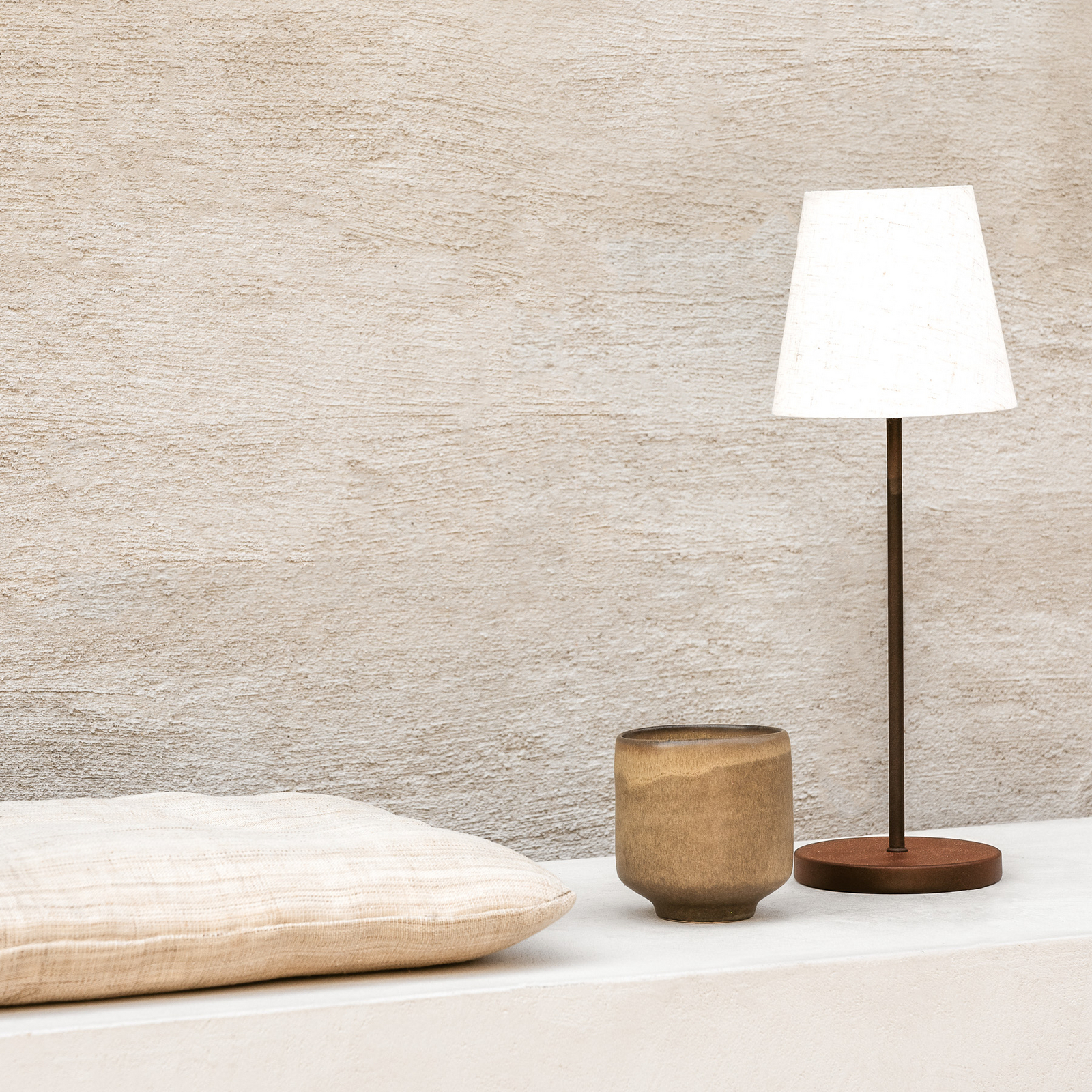 Tyra LED Portable Tischleuchte Dim. Coffee - Watt & Veke Tyra LED Portable Tischleuchte Dim. Coffee - Watt & Veke