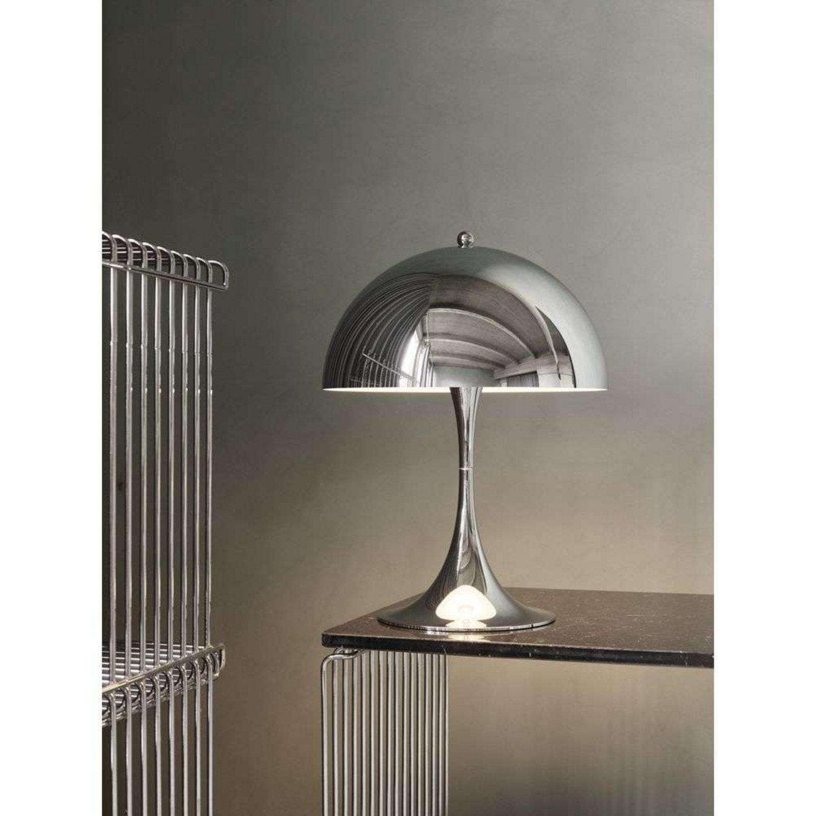 Panthella Stolová Lampa 250 Chrome - Louis Poulsen