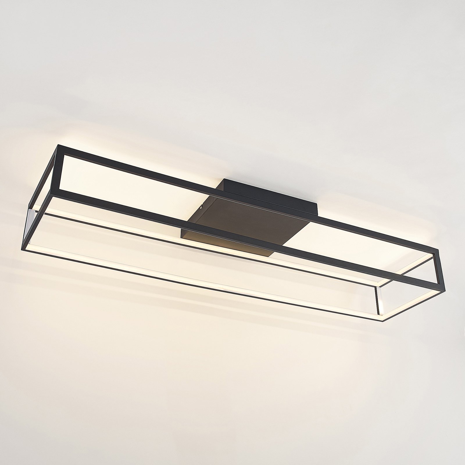 Lucande Byrana LED ceiling lamp, rectangular, for Living / Dining Room, aluminium, polycarbonate, 34 W, energy efficiency: A+, L: 121 cm, W: 32 cm, H: 18.5 cm