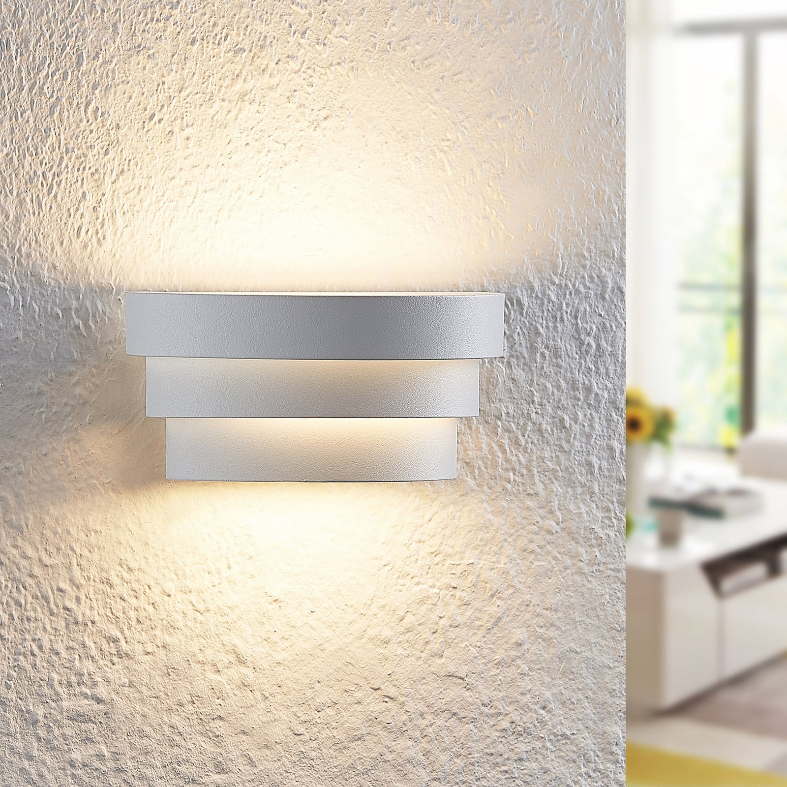 Arcchio Harun LED wall light in white, 18 cm