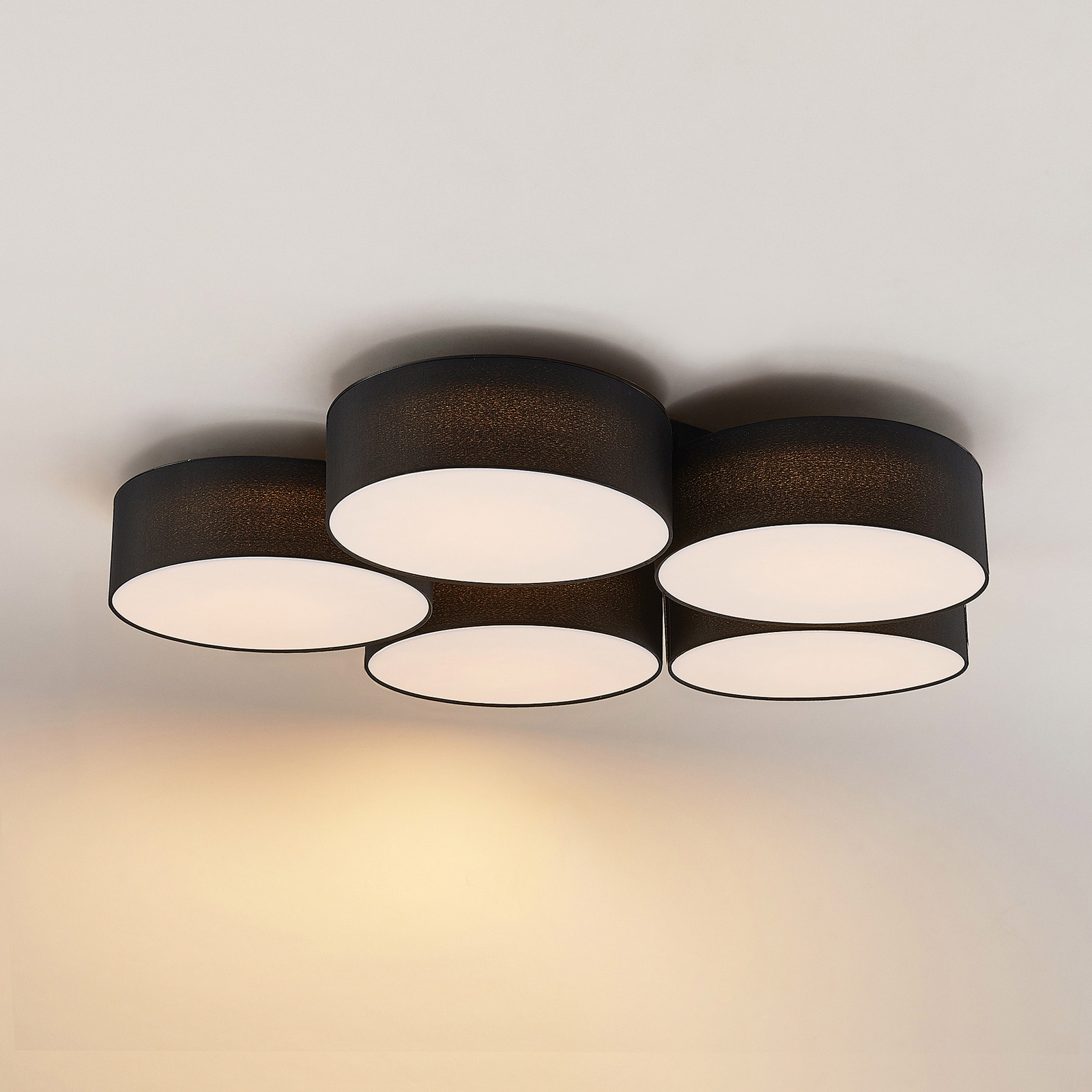 Lindby Janita LED-tygtaklampa, 5 lampor, svart