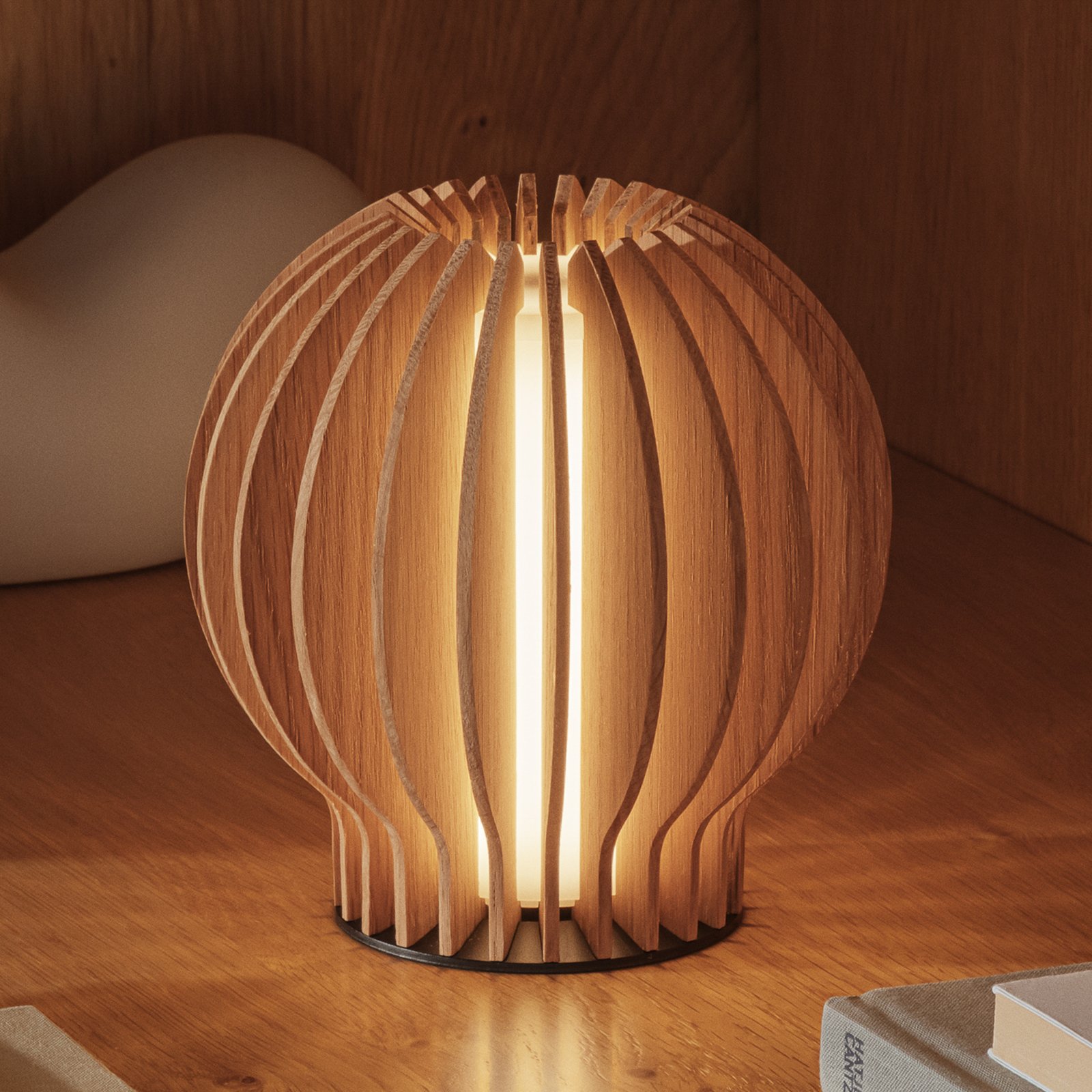 Radiant Round Portable Veioză Oak - Eva Solo
