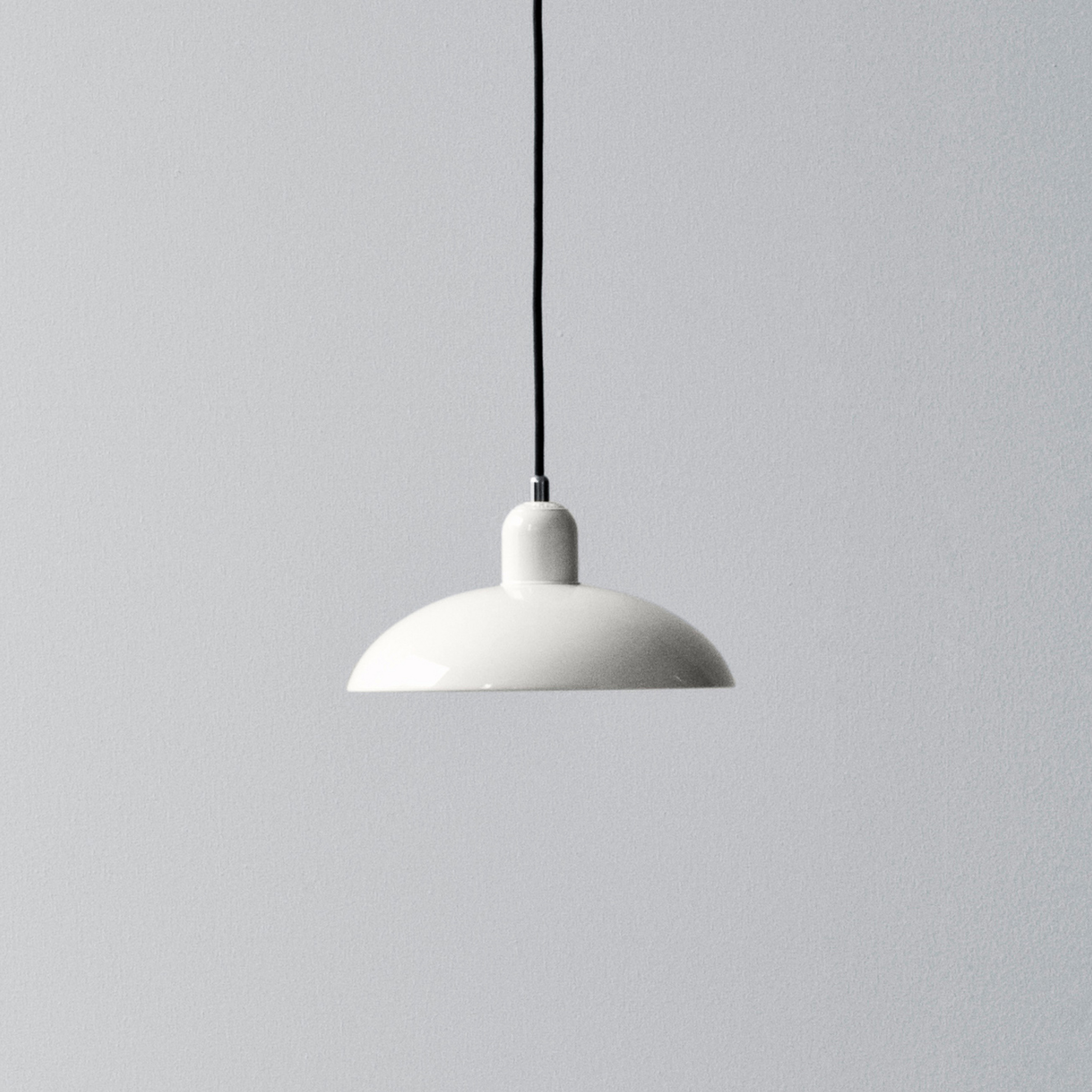 FRITZ HANSEN Kaiser Idell 6631-P Spīdīgi balta