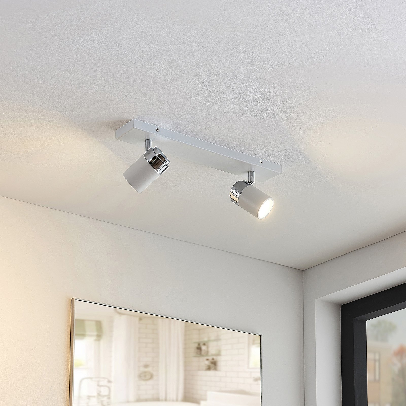 Kardo 2 Wandleuchte IP44 White/Chrome - Lindby