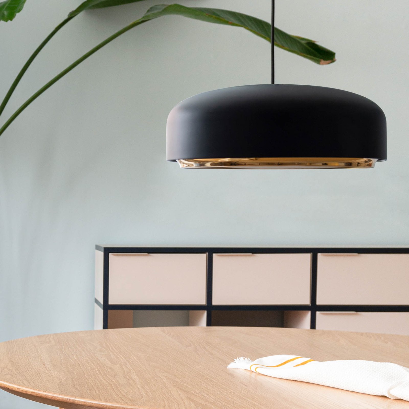 Hazel Taklampa Medium Black - UMAGE
