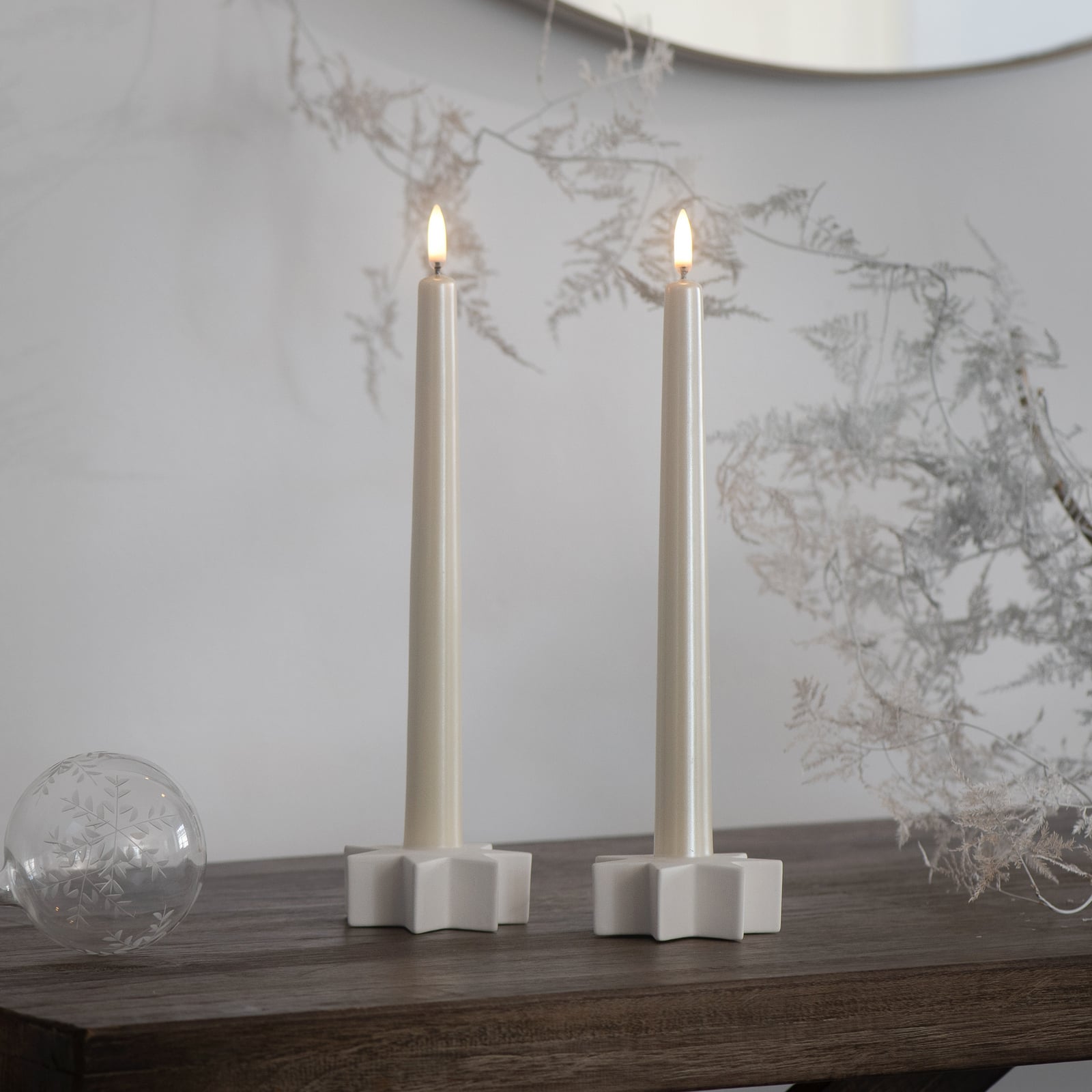 Świeca LED stożkowa, kolor kości słoniowej, wys. 25 cm, zestaw 2 szt. – Uyuni Świeca LED stożkowa, kolor kości słoniowej, wys. 25 cm, zestaw 2 szt. – Uyuni