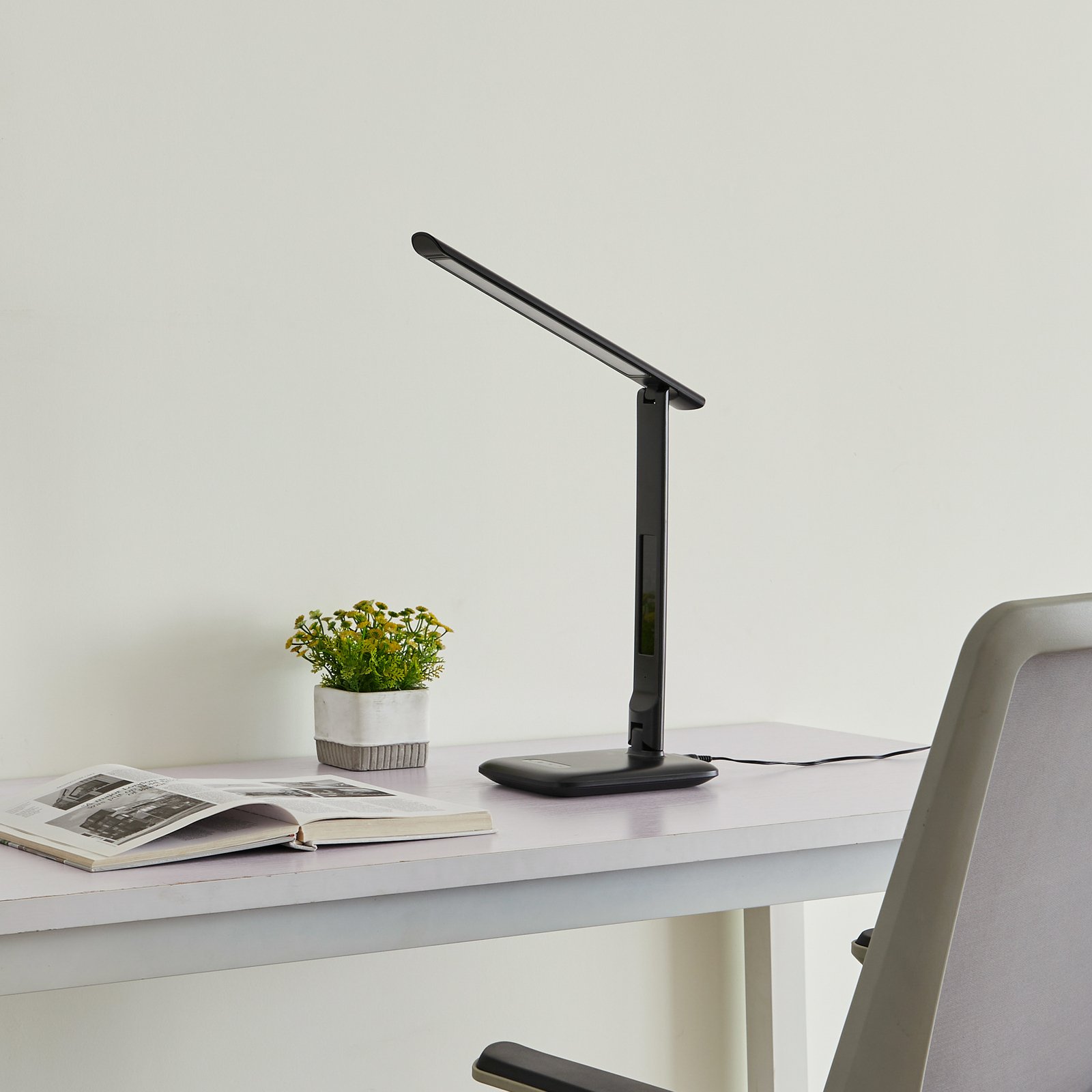 Lindby Cerula LED desk lamp with dimmer