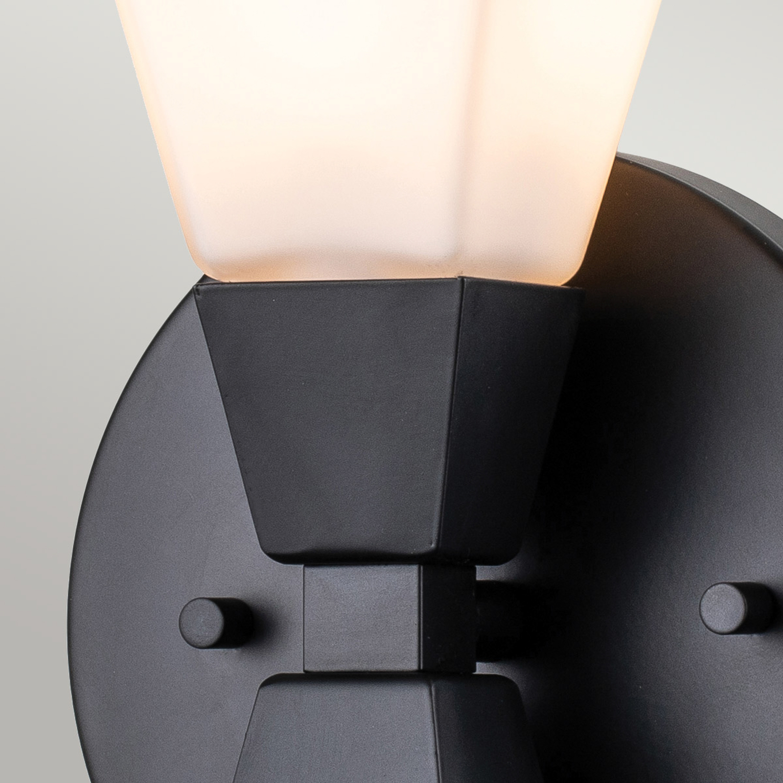 Bowtie kupaonska zidna svjetiljka, mat crna, jedna žarulja