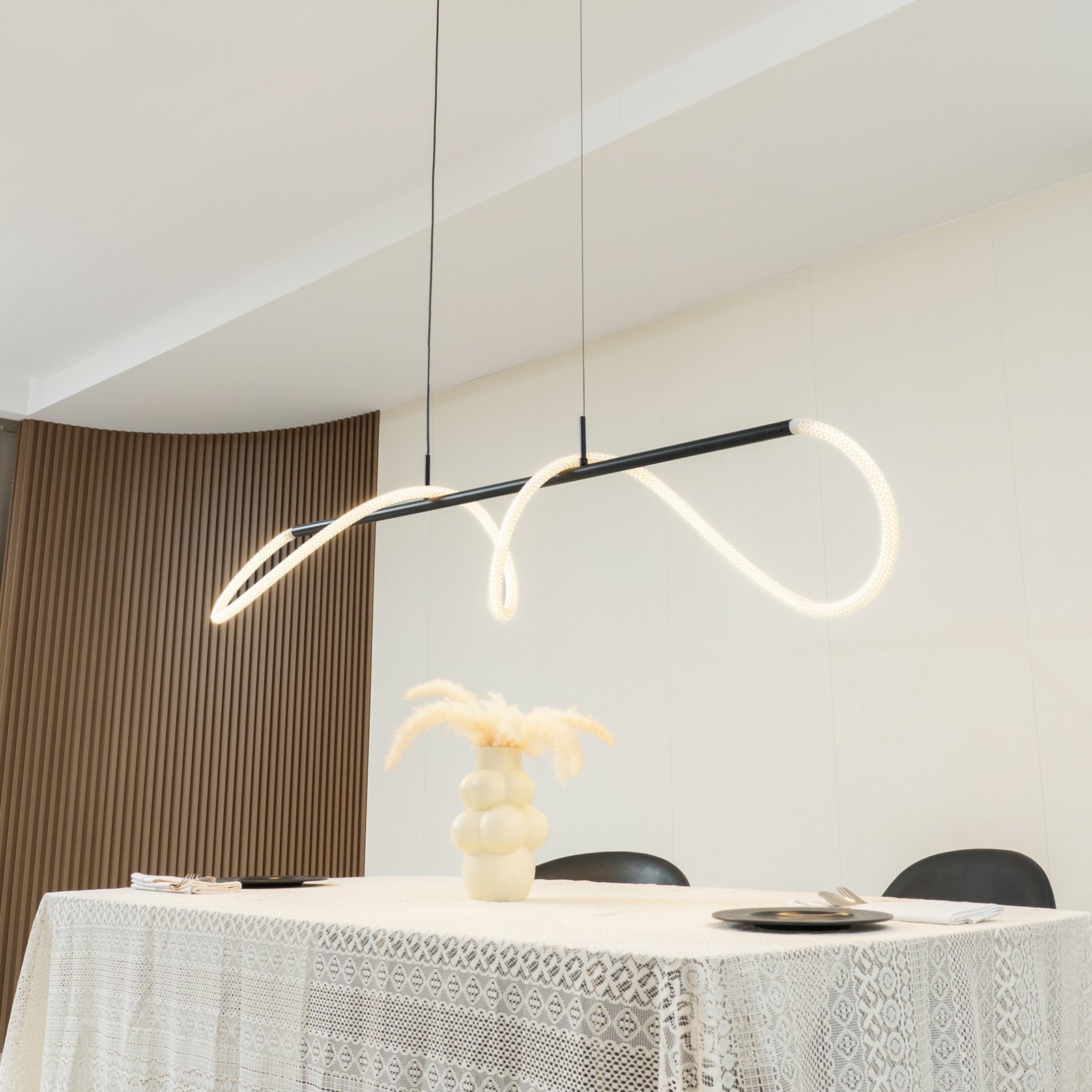 Lucande LED-Hängeleuchte Kisune, schwarz/weiß, Metall