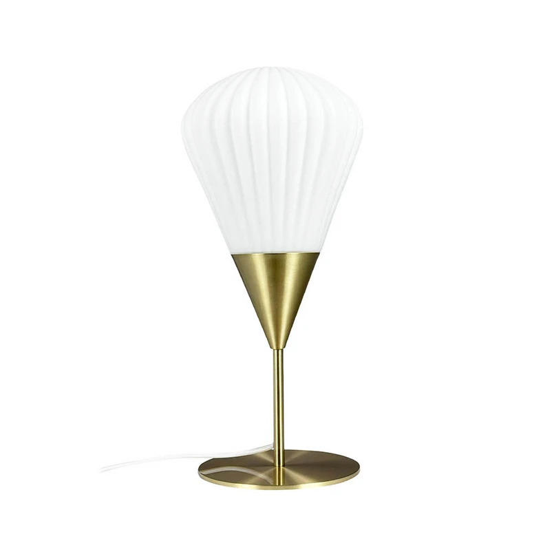 Dyberg Larsen - Ballon Tischleuchte Opal/Messing DybergLarsen