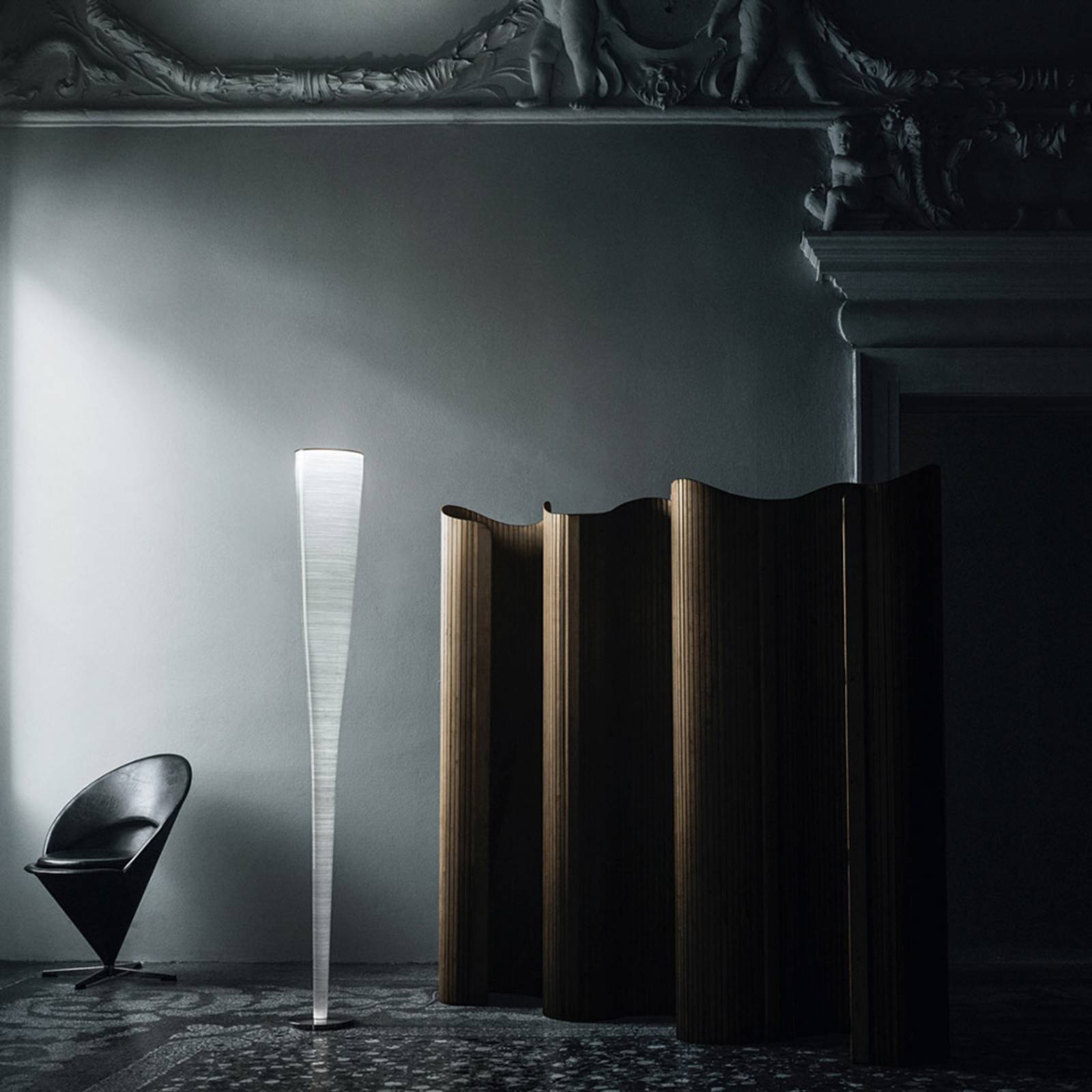 Foscarini Mite lampa stojąca E27, czarna