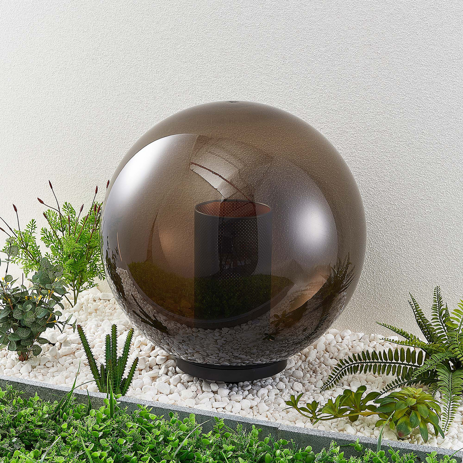 Lindby Kibara decorative globe light, smoky grey