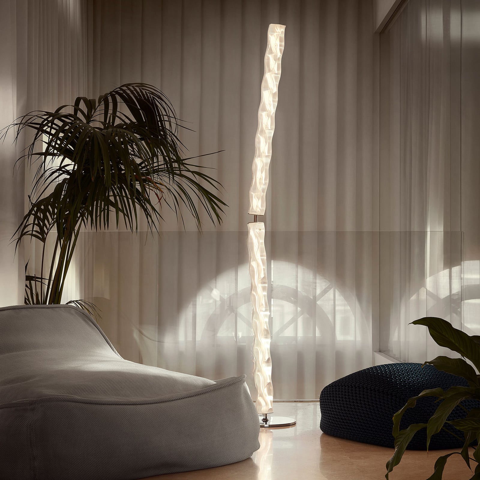 Slamp Hugo Floor Candeeiro de pé LED de designer Prisma