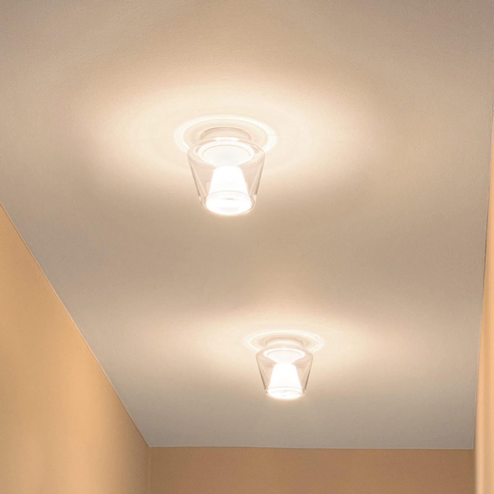 serien.lighting Annex M – LED-taklampe, opal