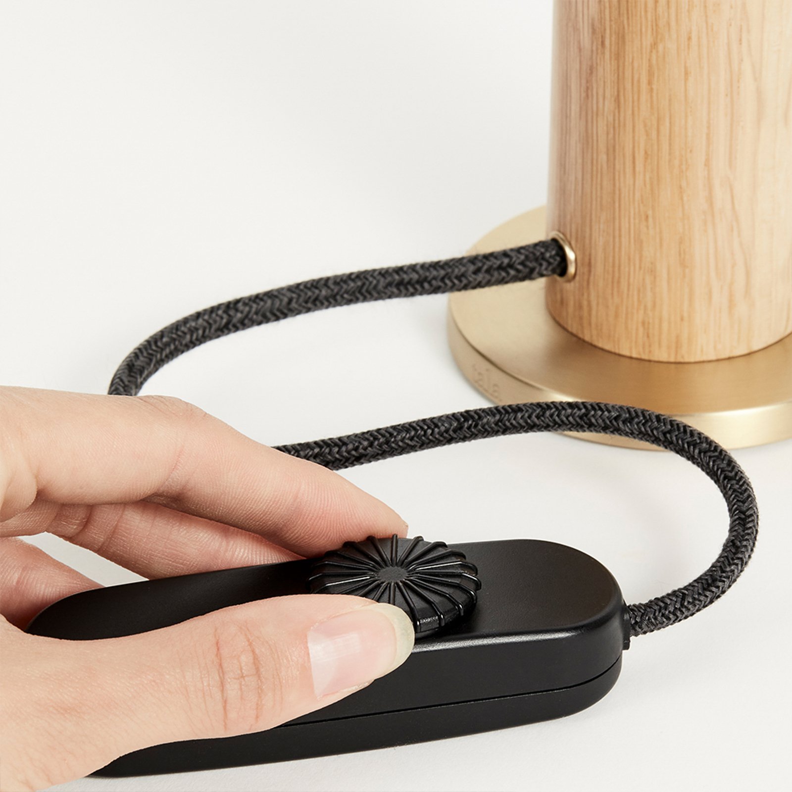 Oak Knuckle Lampe de Table avec Voronoi-I - Tala