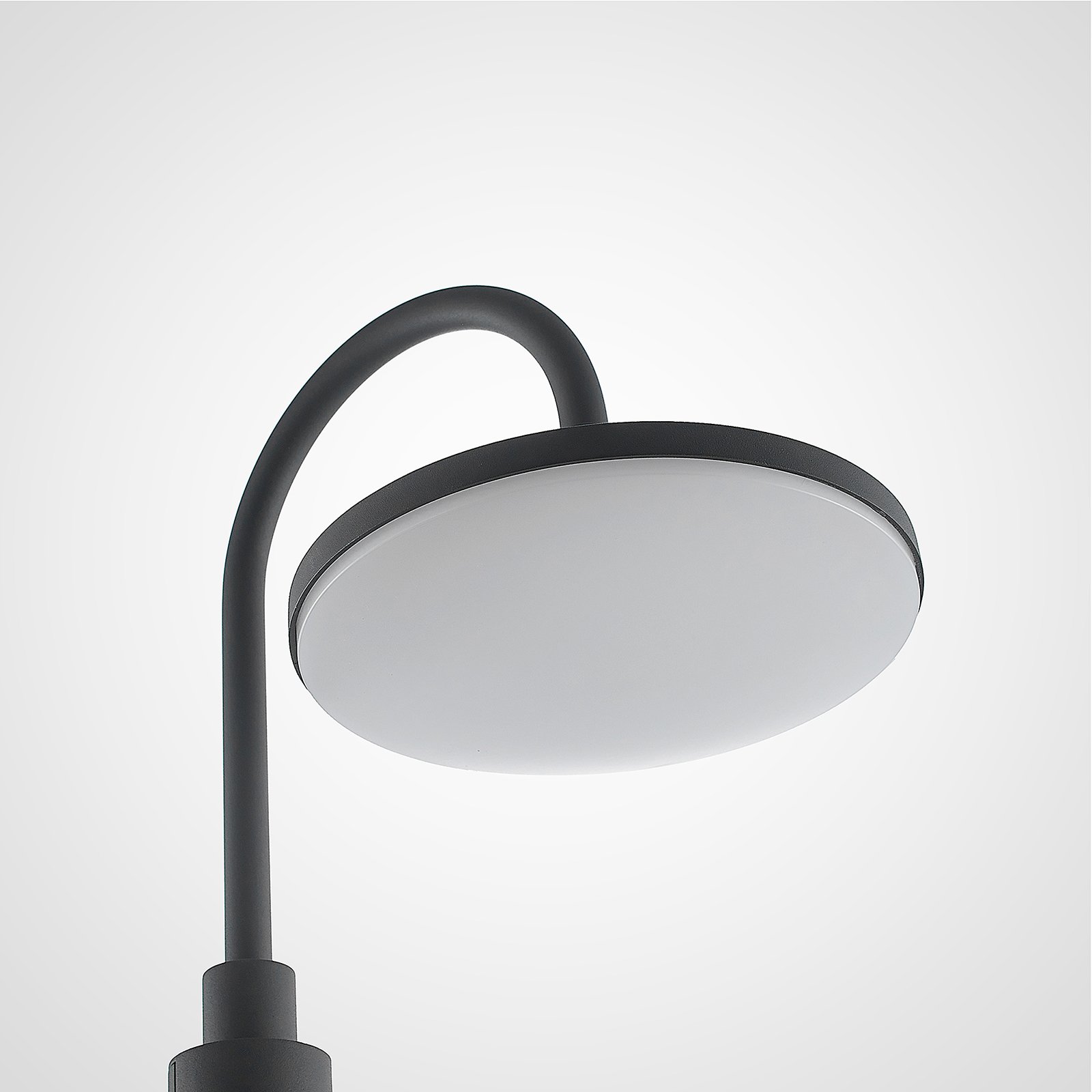 Arcchio Fineria chodníková LED lampa, hliník