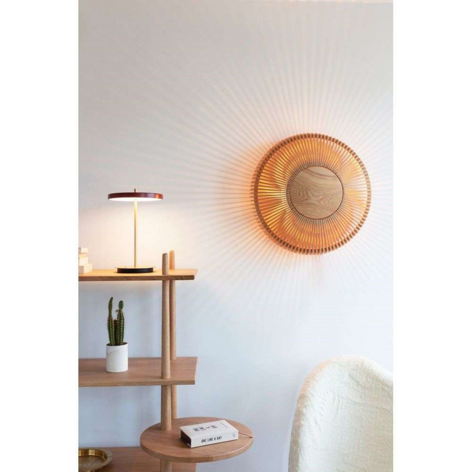 Clava Up Wood Wall-/Ceiling Lamp Large Oak - UMAGE