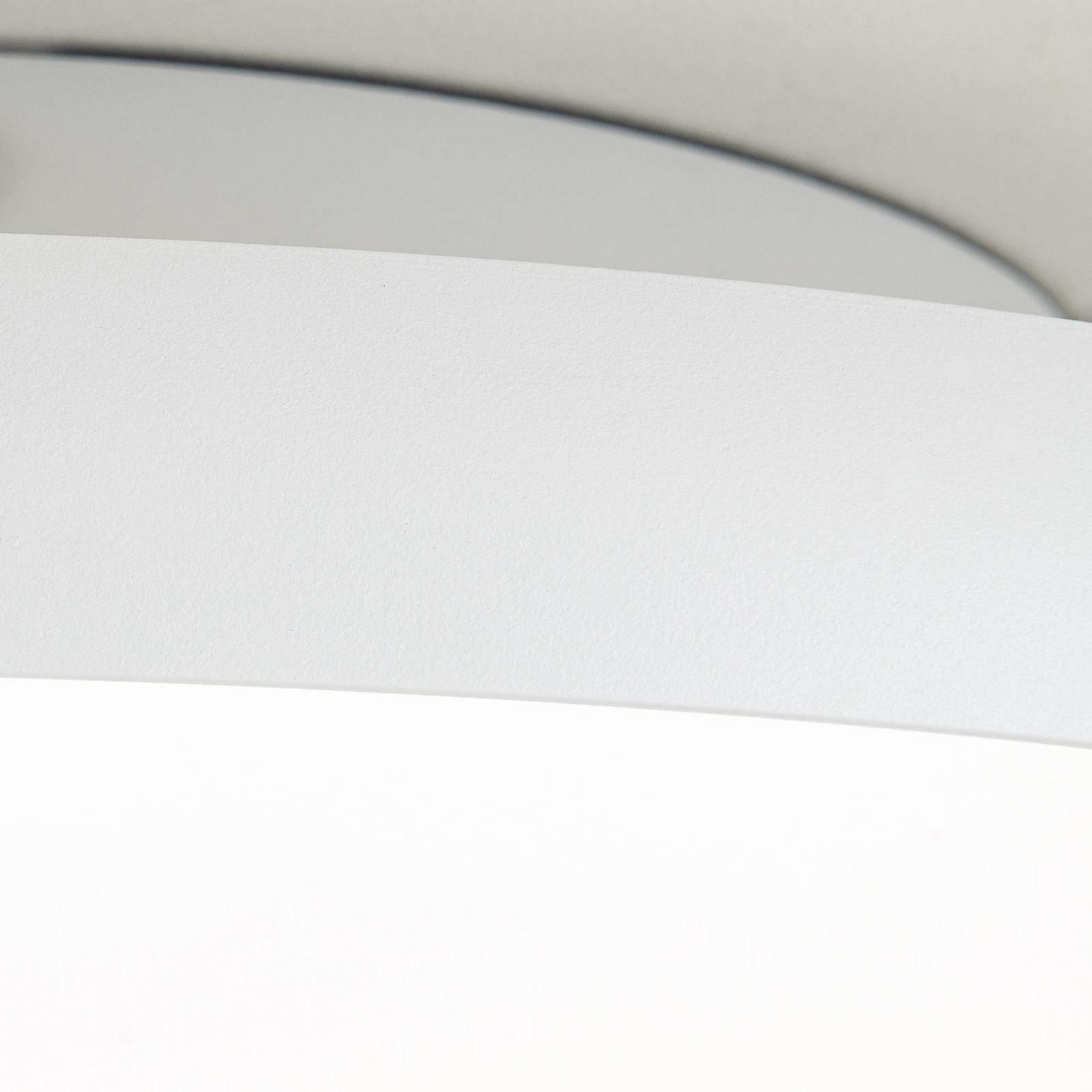 LED ceiling lamp Kant, Ø 40 cm, white, CCT, metal/plastic