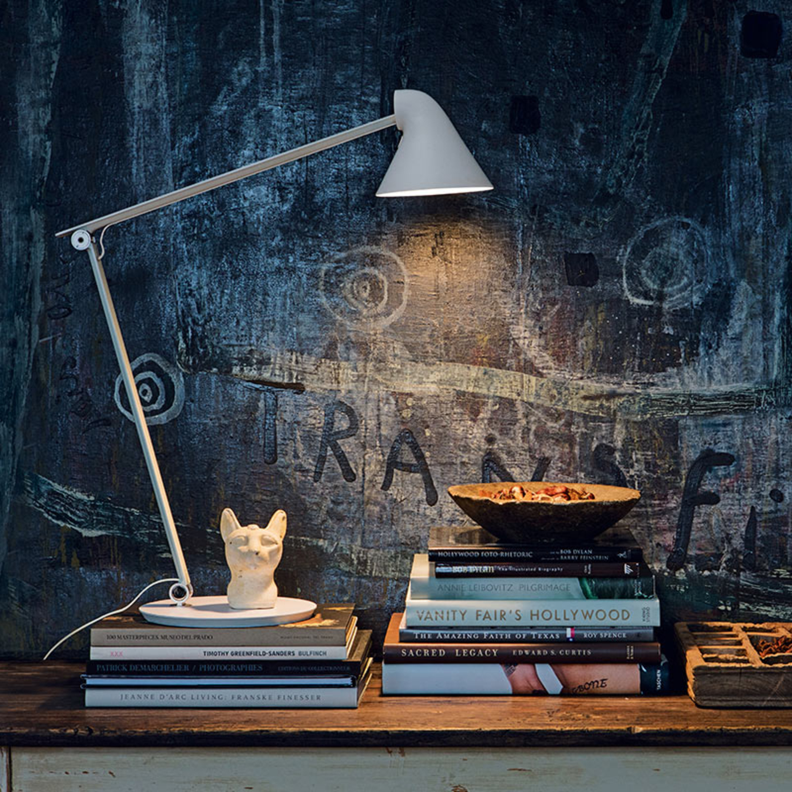 NJP Table Lamp with Base 2700K White - Louis Poulsen