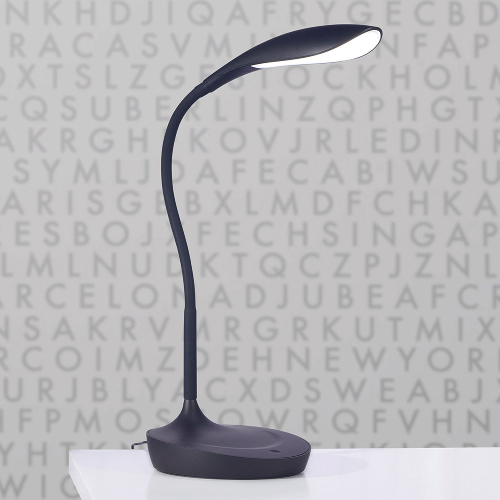 LED настолна лампа Swan, черна