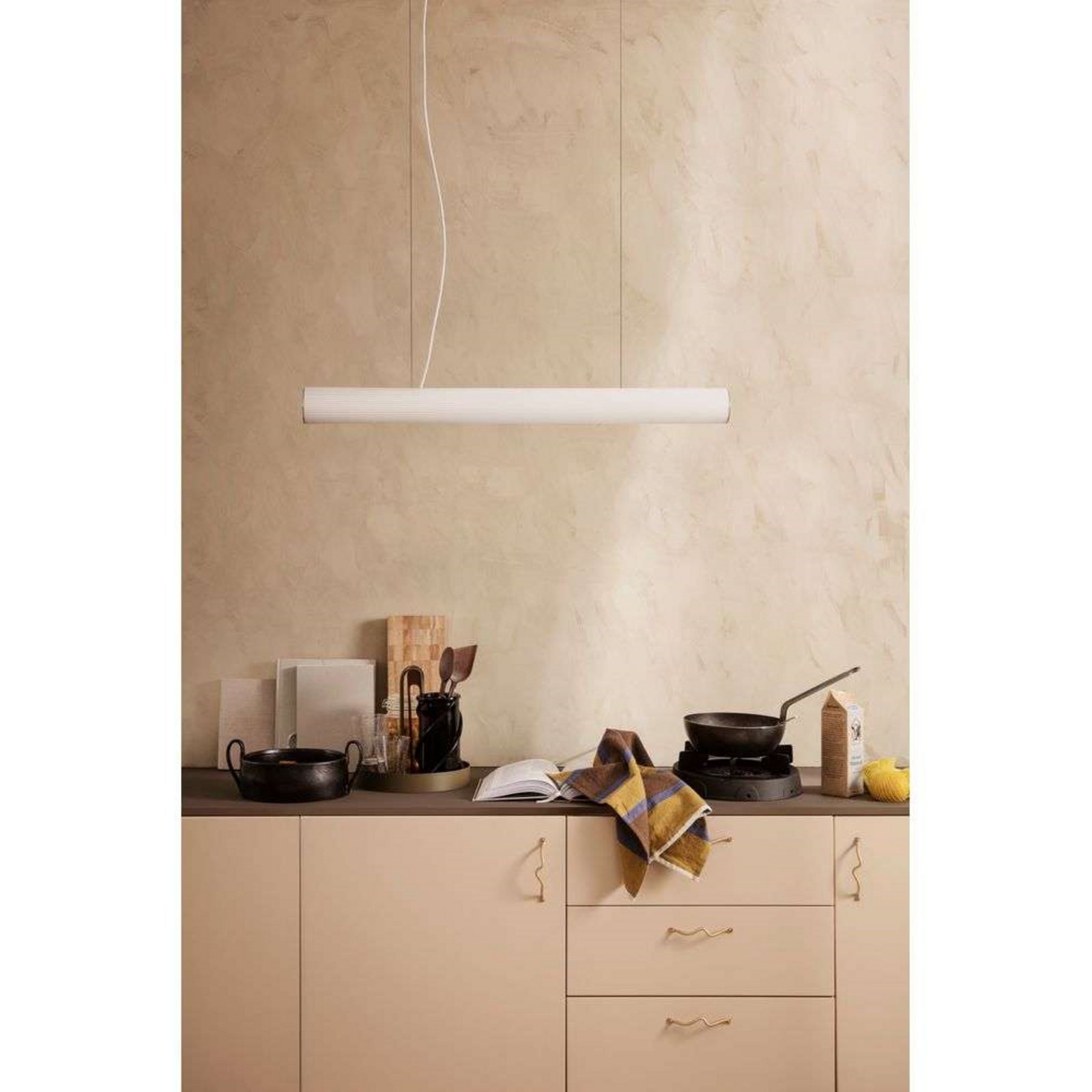 Vuelta Lustră Pendul 100 White/Brass - ferm LIVING