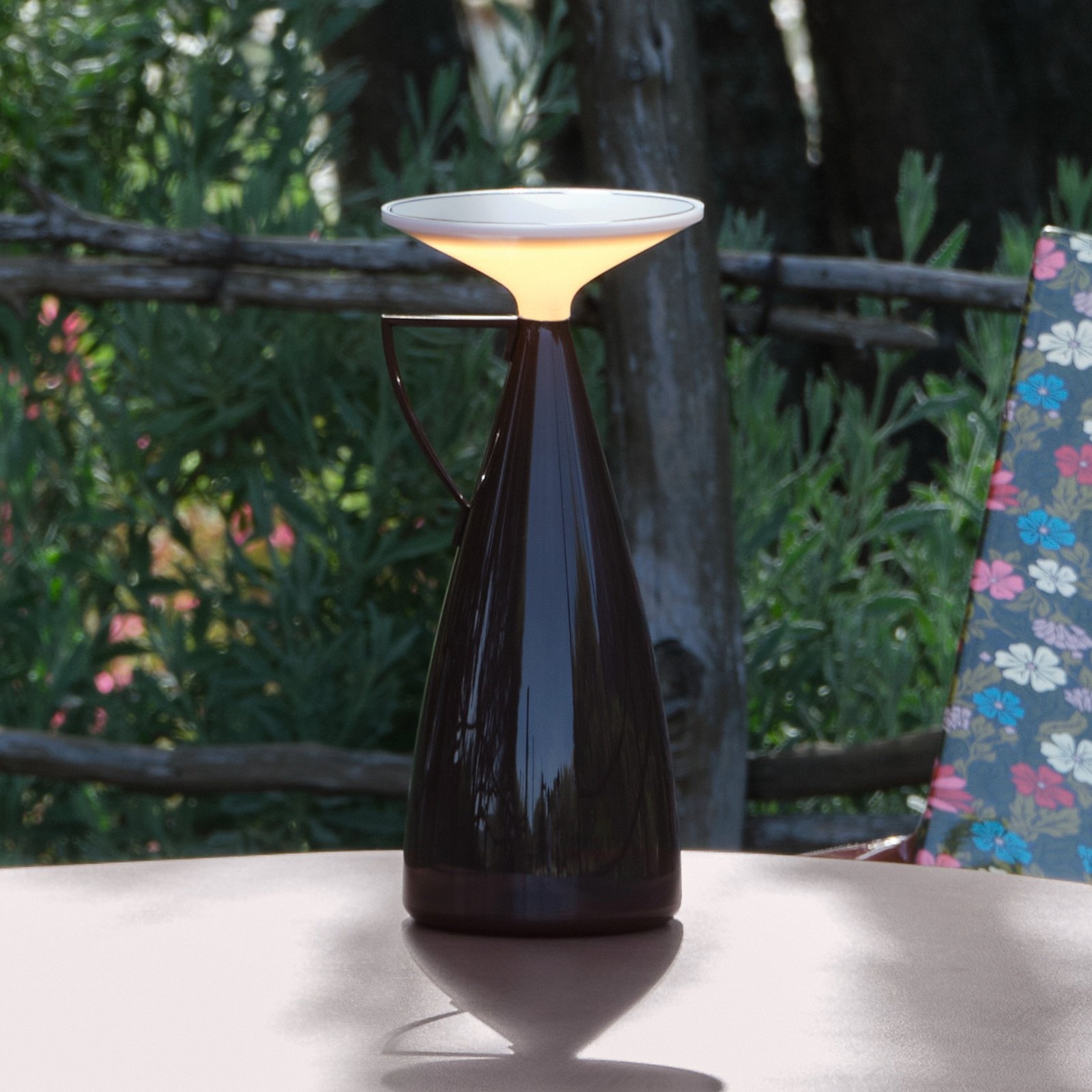 Lampa de masă cu baterie LED Kartell Camomille roșu închis dimabil - Camera de zi / sufragerie - Design - roșu închis alb - Plastic