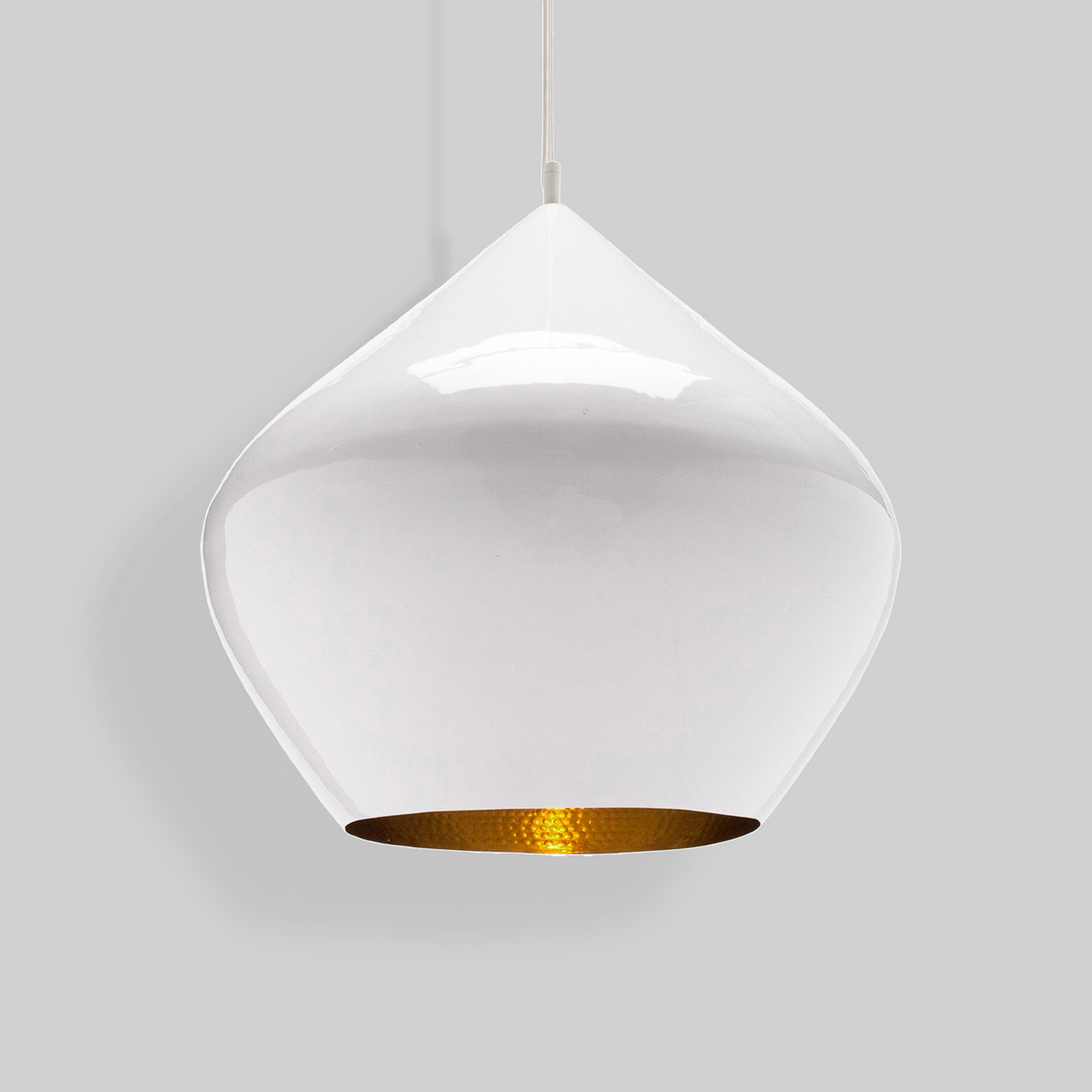 Lampă suspendată LED Beat Fat de Tom Dixon albă Ø 24 cm alamă - Camera de zi / sufragerie - Design