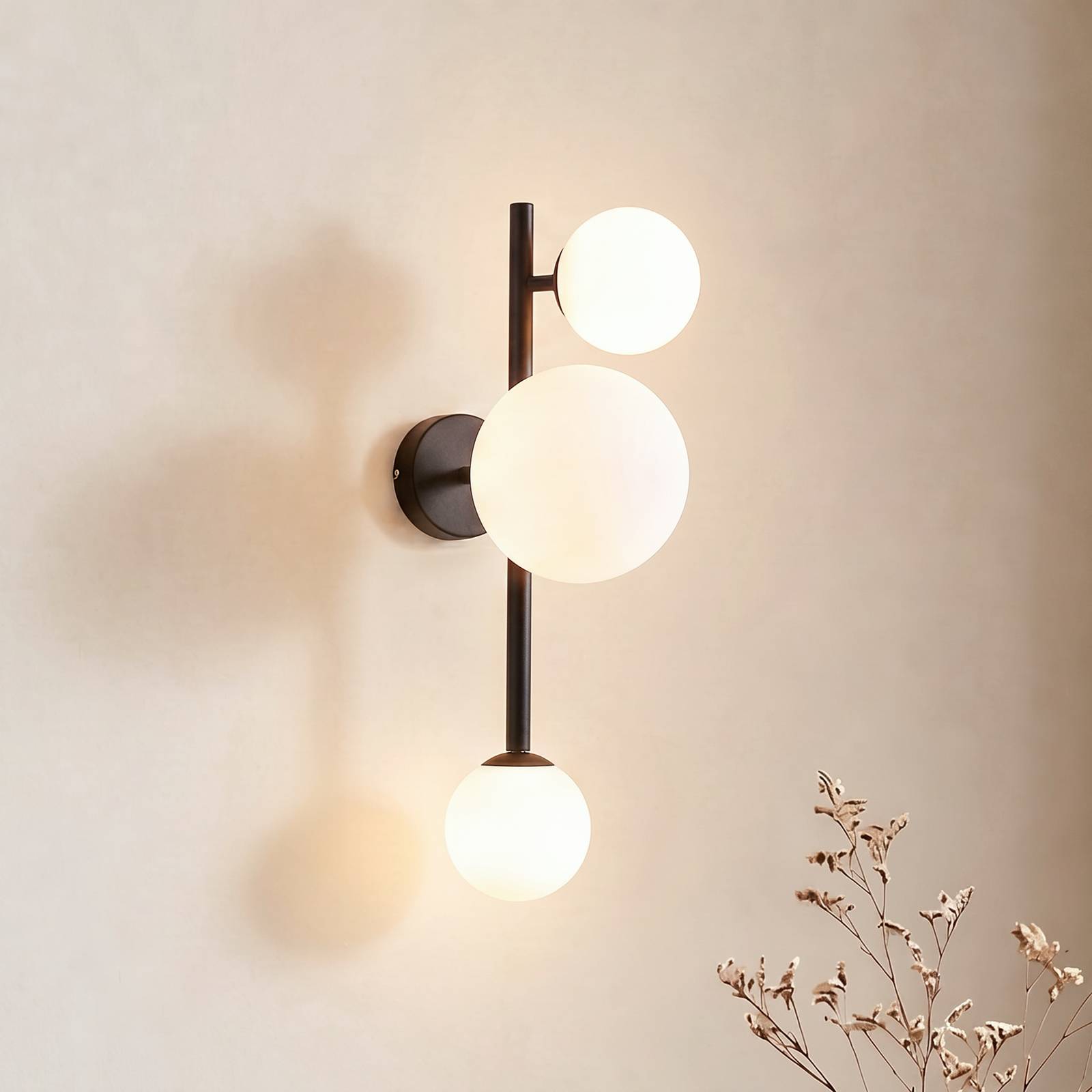 Vegglampe Dione, 3 lyskilder, svart