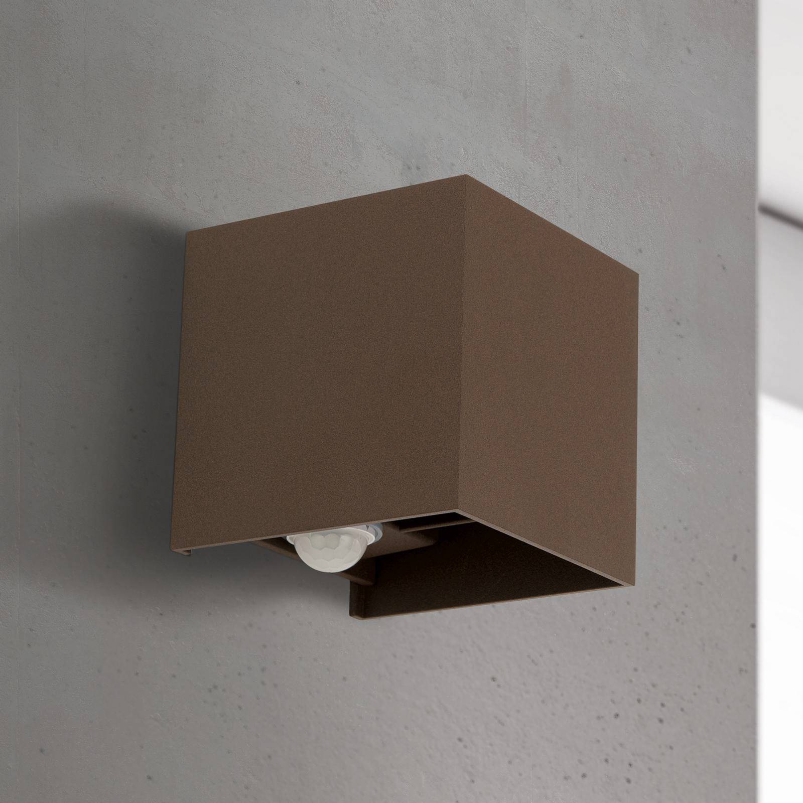 Kinkiet zewnętrzny LED Cube-S, corten, metal, czujnik