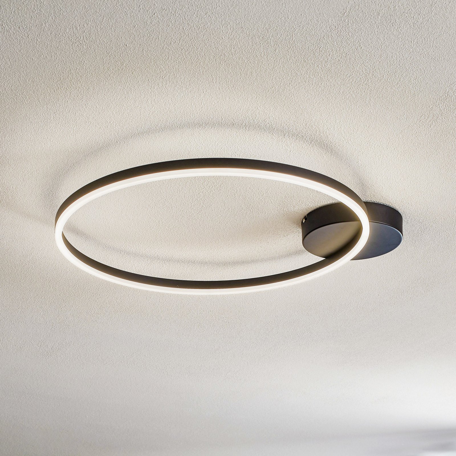Lámpara LED de techo Giotto, 1 luz, negro