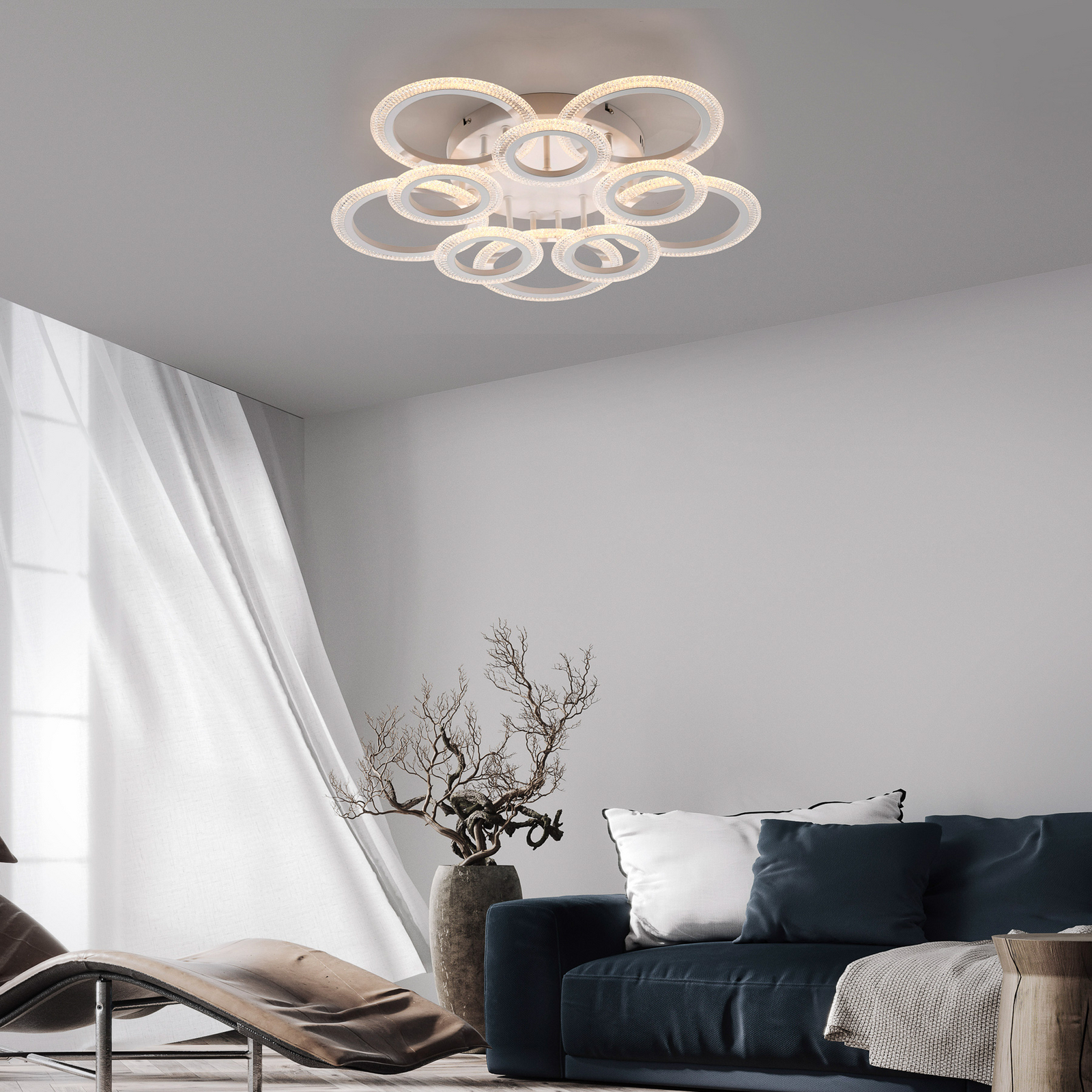 Crystallo LED ceiling light, round, white, iron, 3,000 K