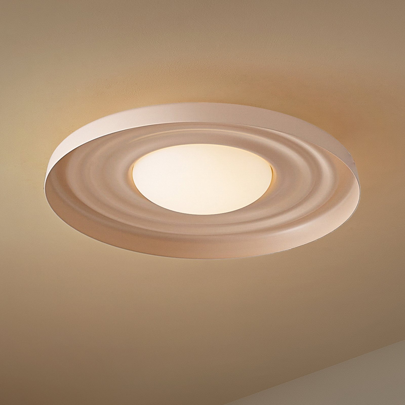 Lindby LED-Deckenleuchte Waves, beige, Ø 43 cm, Metall