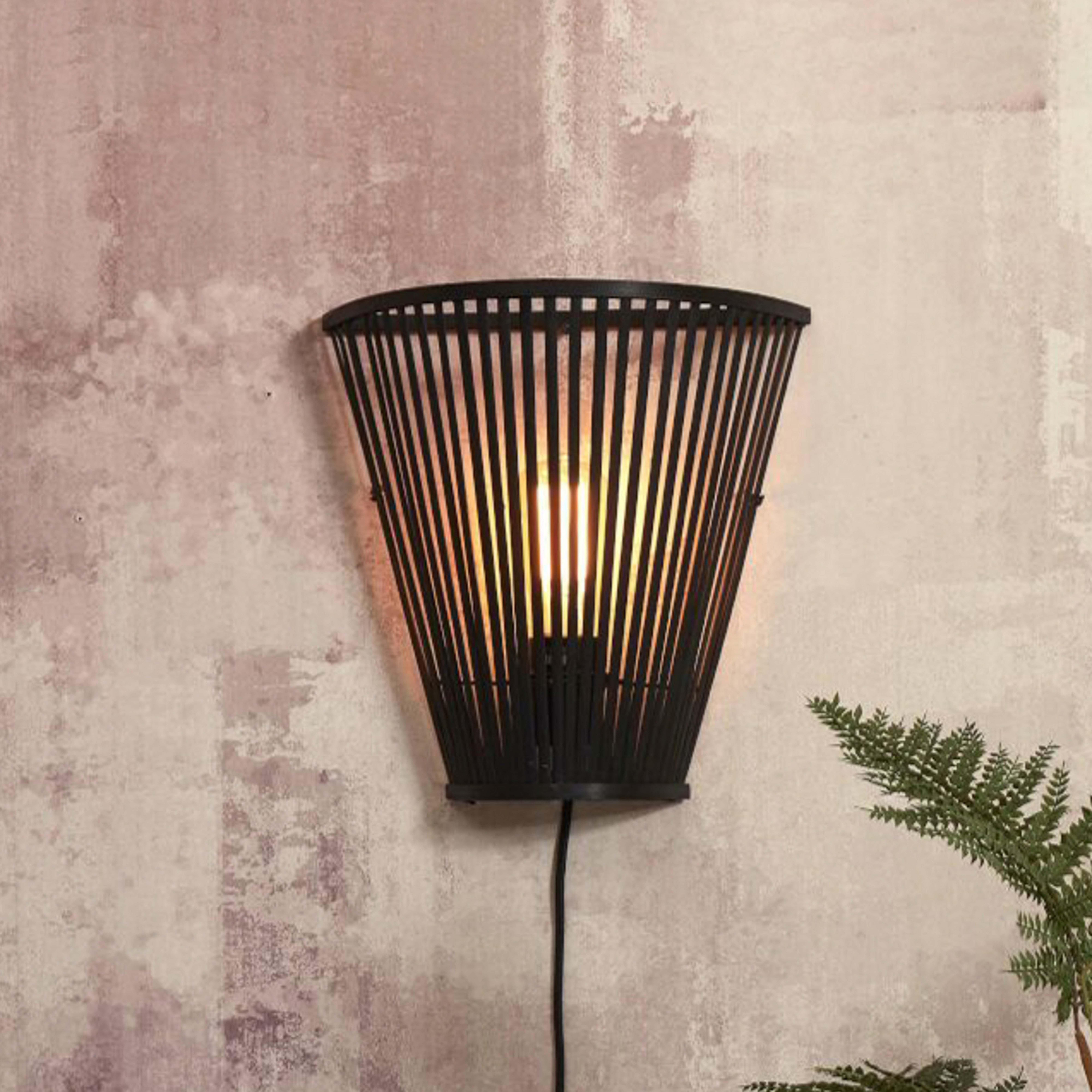 GOOD & MOJO Merapi wall light, black