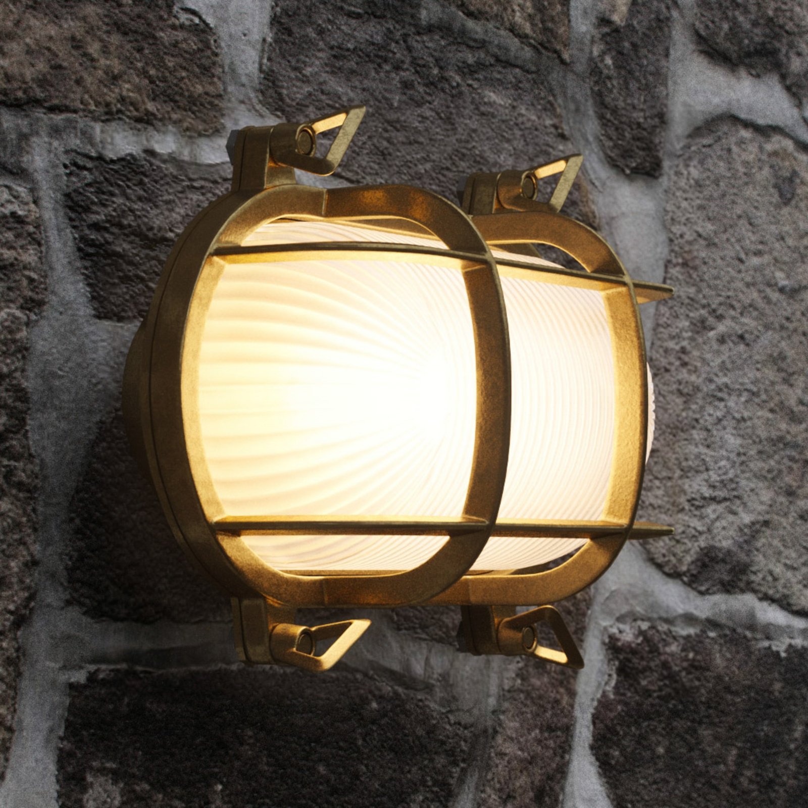 Helford outdoor wall light, brass