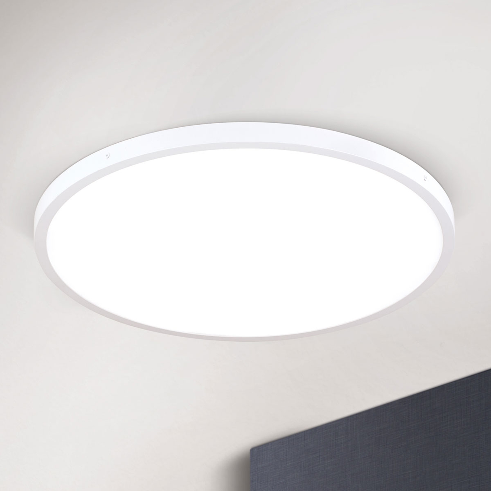 Ultra-flat LED ceiling light Lero